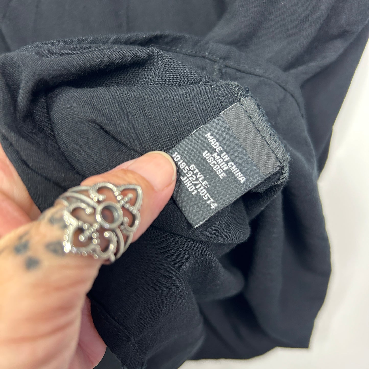 Rockmans Top Size 14 Black Sleeveless Embroidered