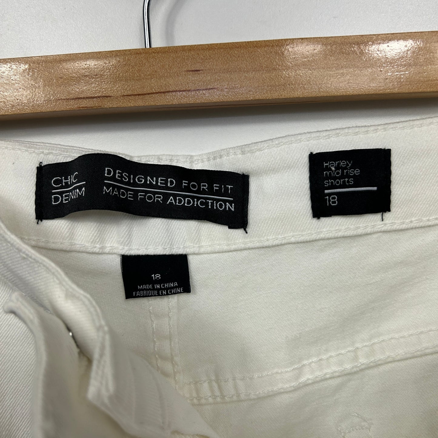 City Chic Denim Shorts Size 18 Harley Mid Rise White Denim