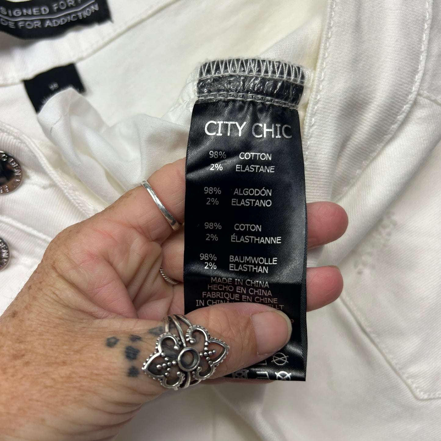 City Chic Denim Shorts Size 18 Harley Mid Rise White Denim