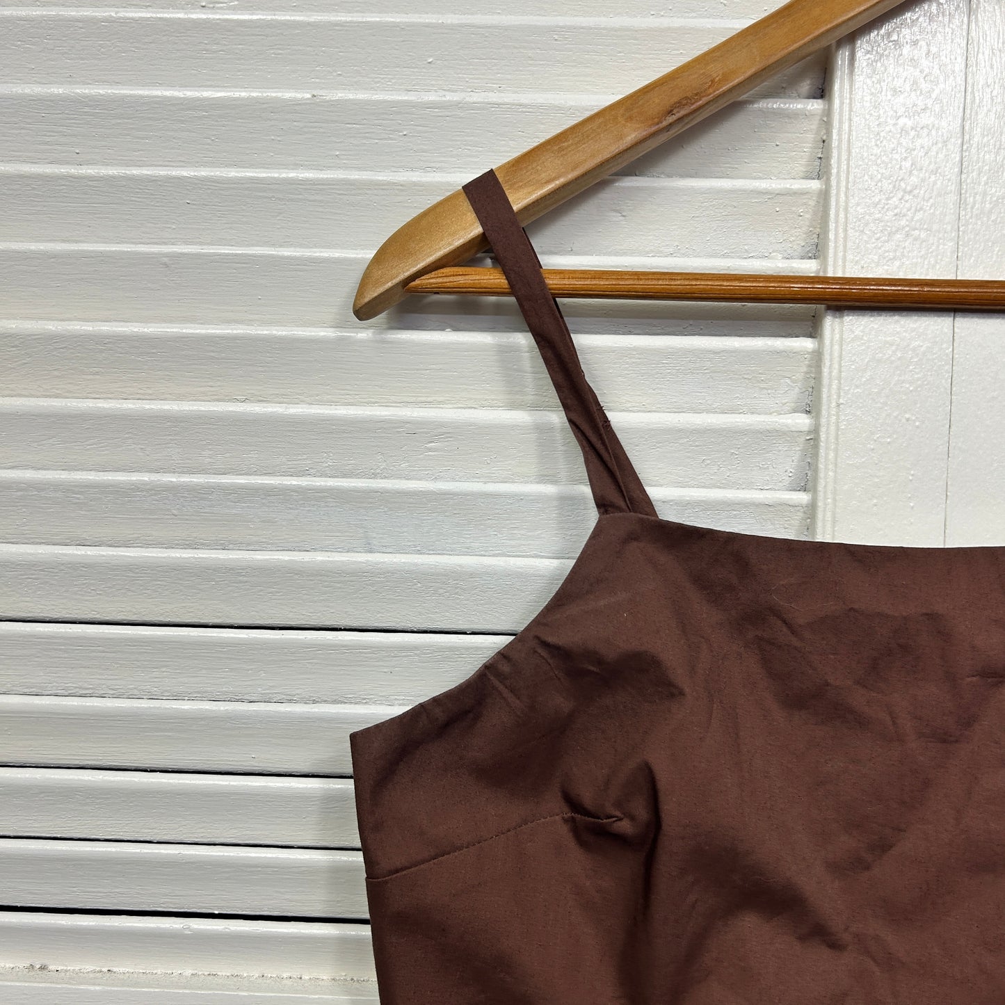 Forever New Top Size 14 Chocolate Sleeveless Cropped