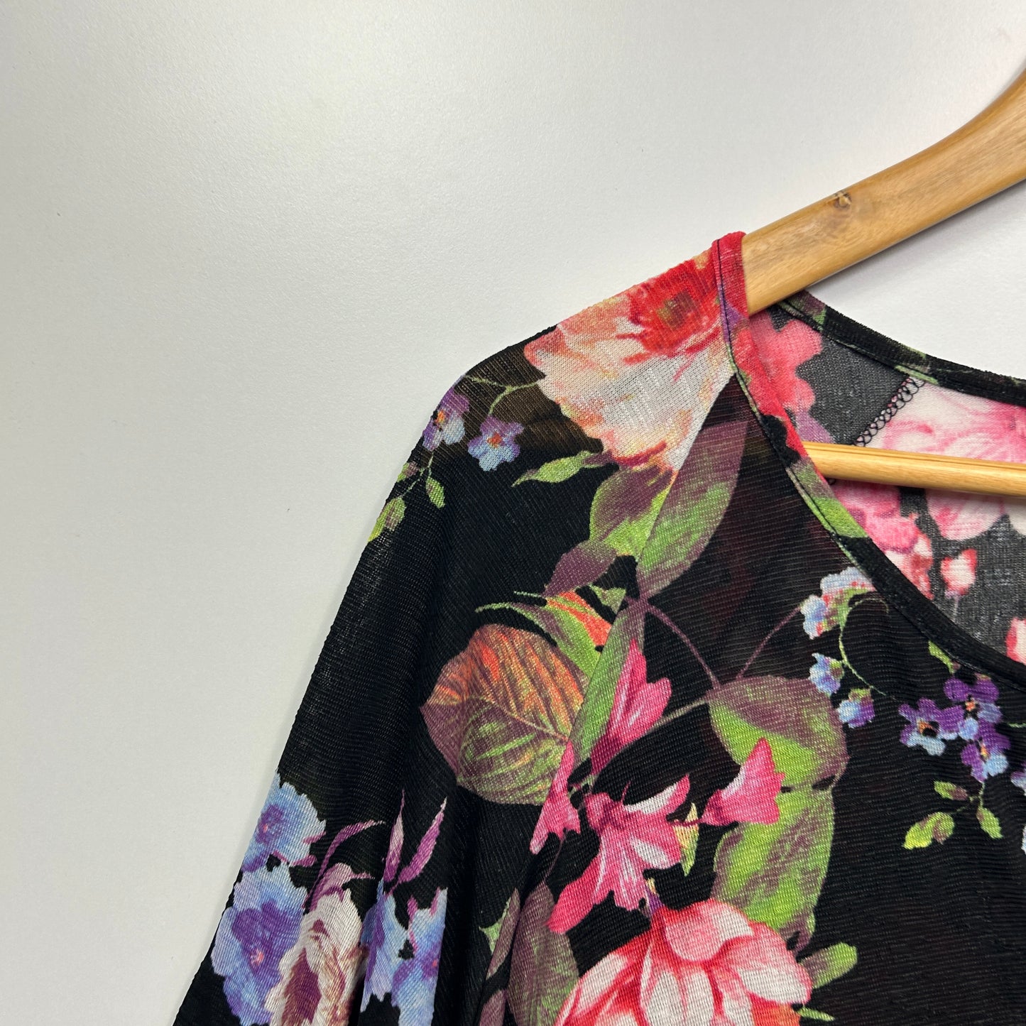 Motto Fashions Top Size 16 Multicoloured Floral Made in Australia
