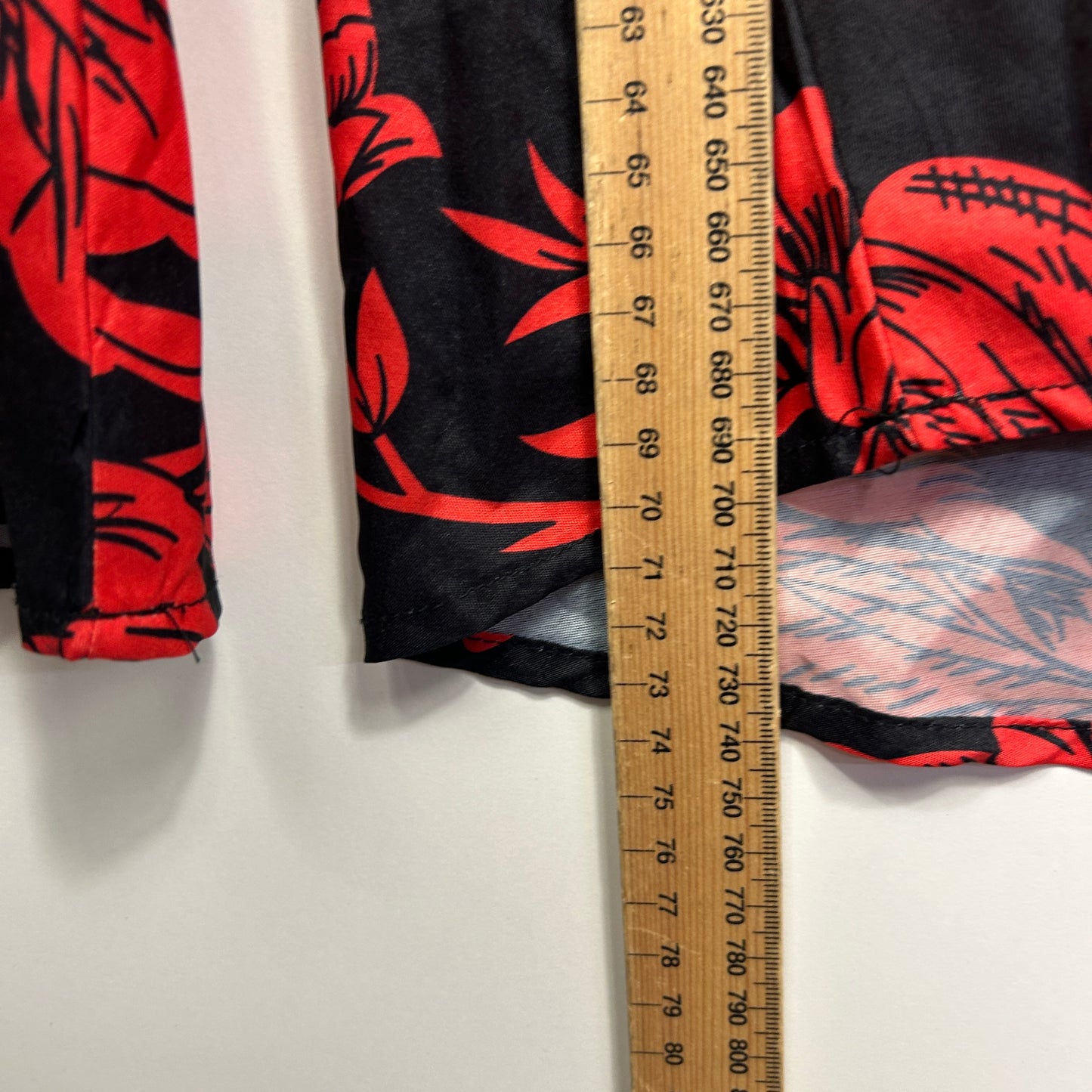 Shein Curve Top Size 18 20 Black Red Floral Asymmetric Hem Bell Sleeve