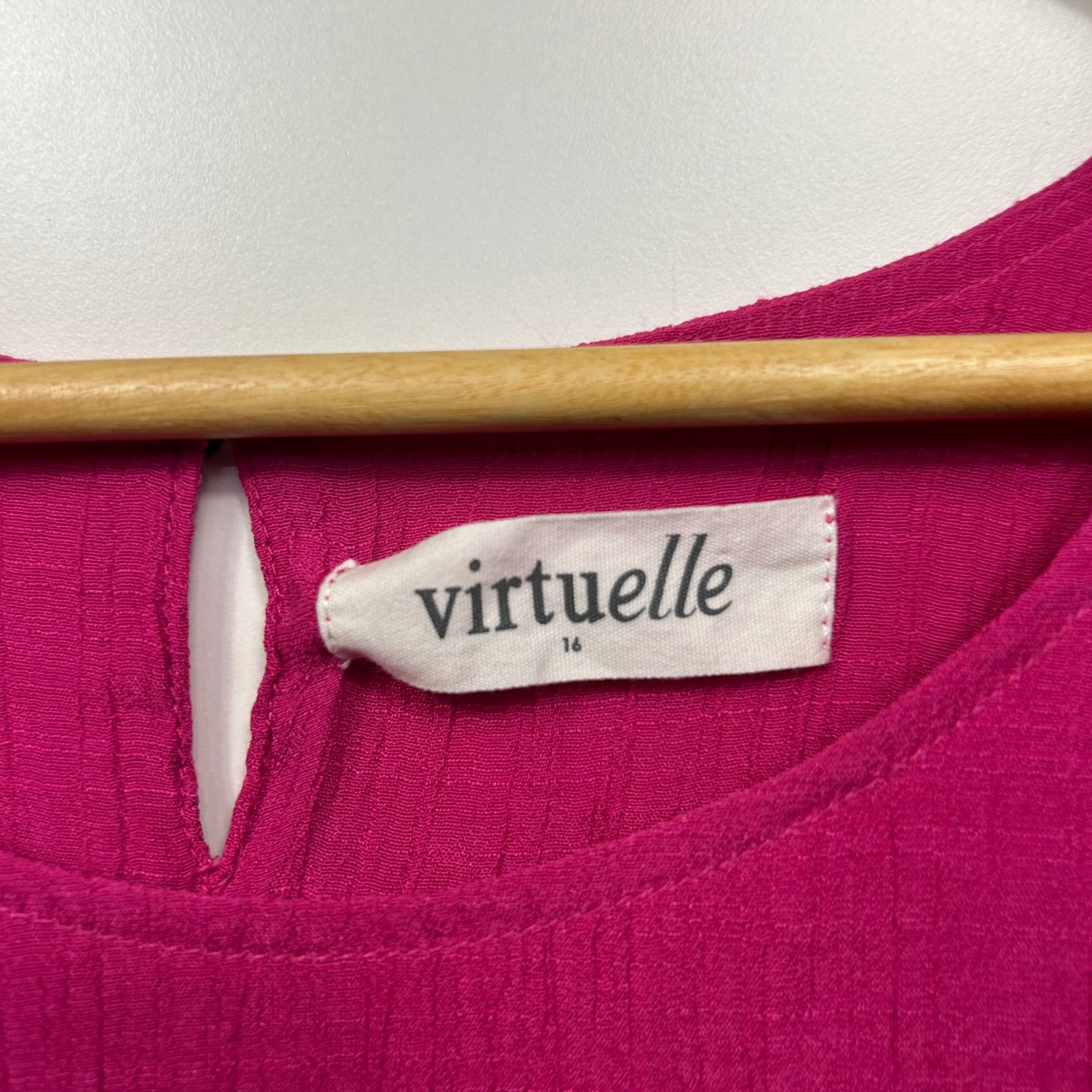 Virtuelle Top Size 16 Pink Short Sleeve Viscose Blend