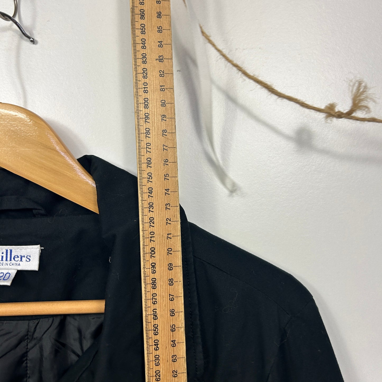 Millers Black Windbreaker Jacket - Size 20