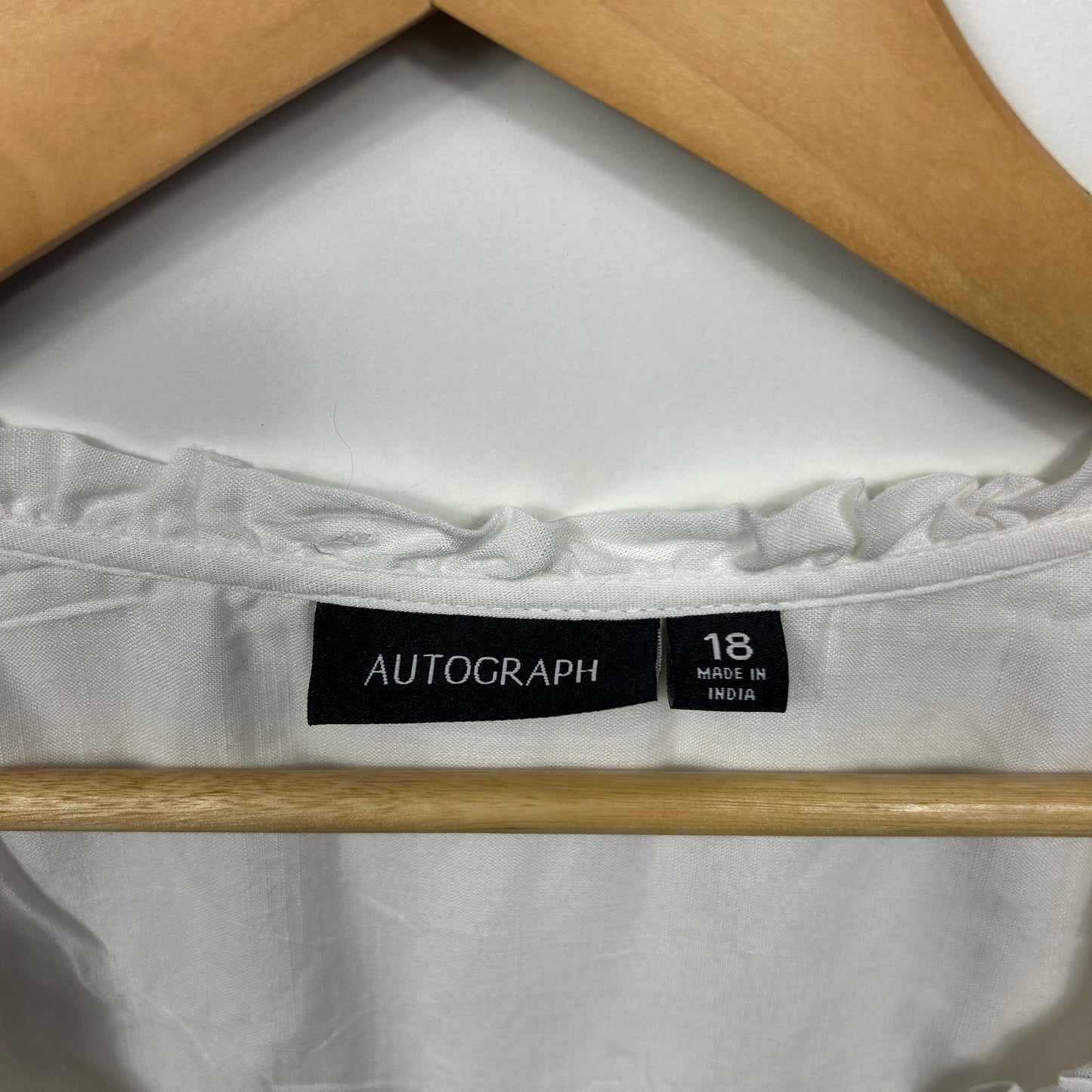 Autograph Top Size 18 White Long Sleeve Viscose