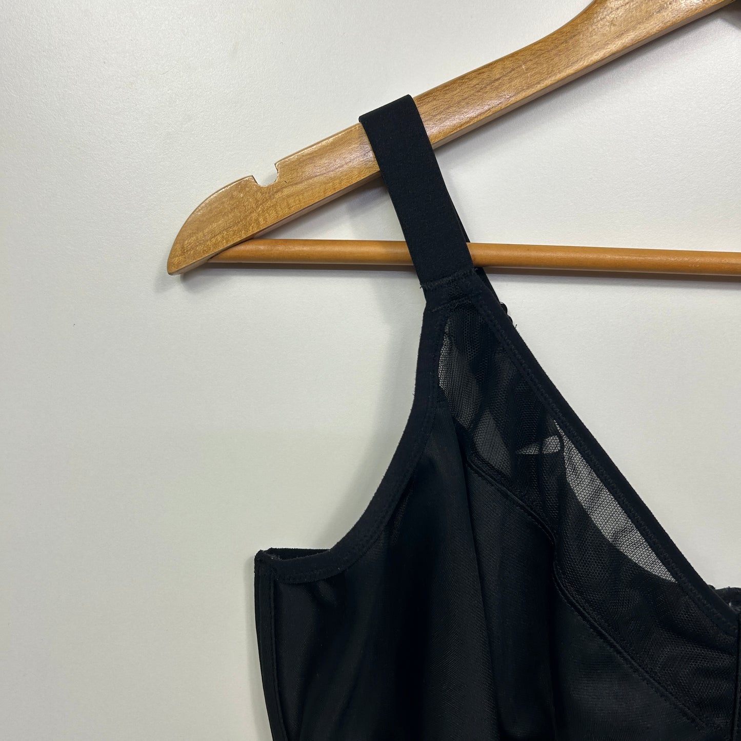 elomi Bra Size 16GG Black