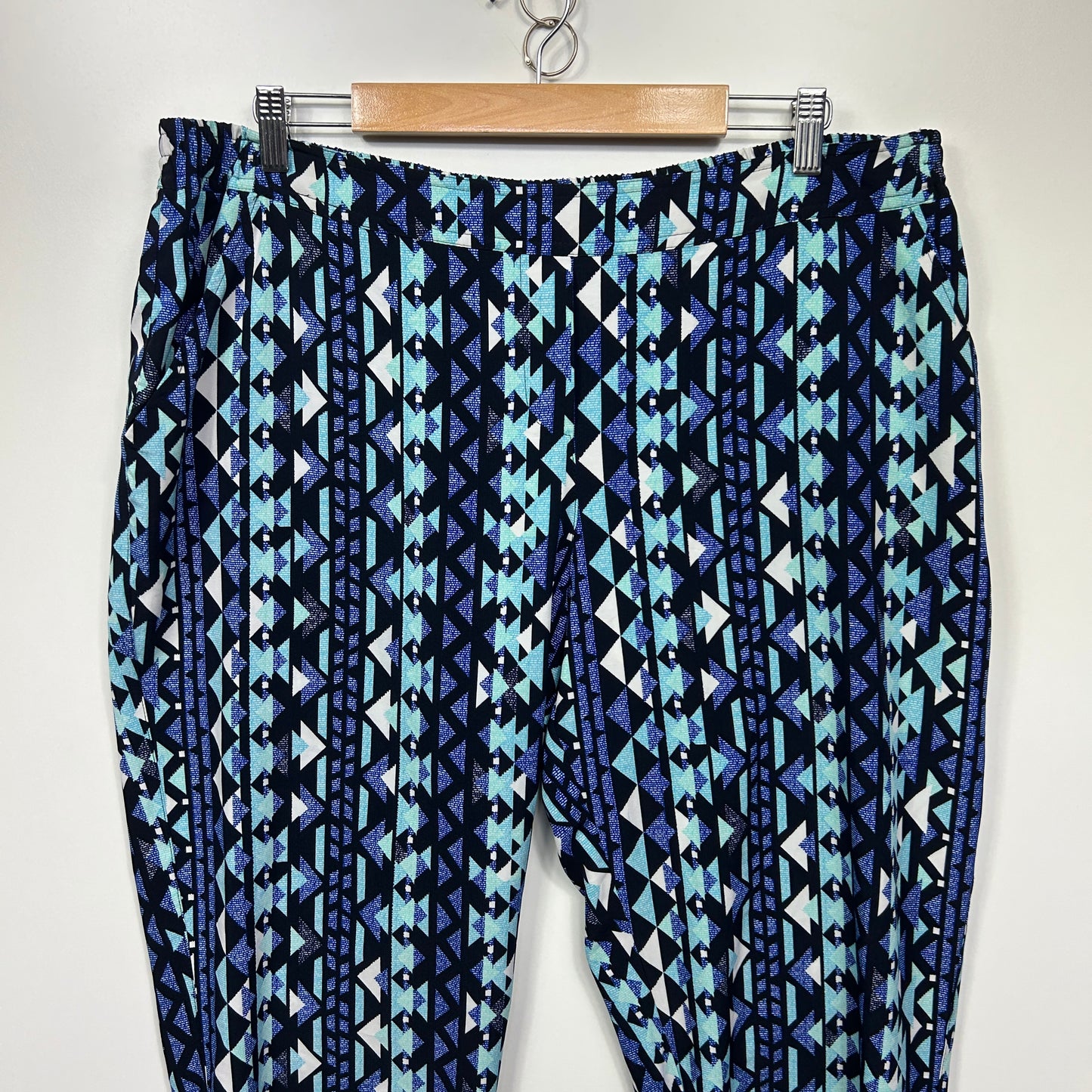 Sussan Pants Size 18 Blue Aztec Print Pockets