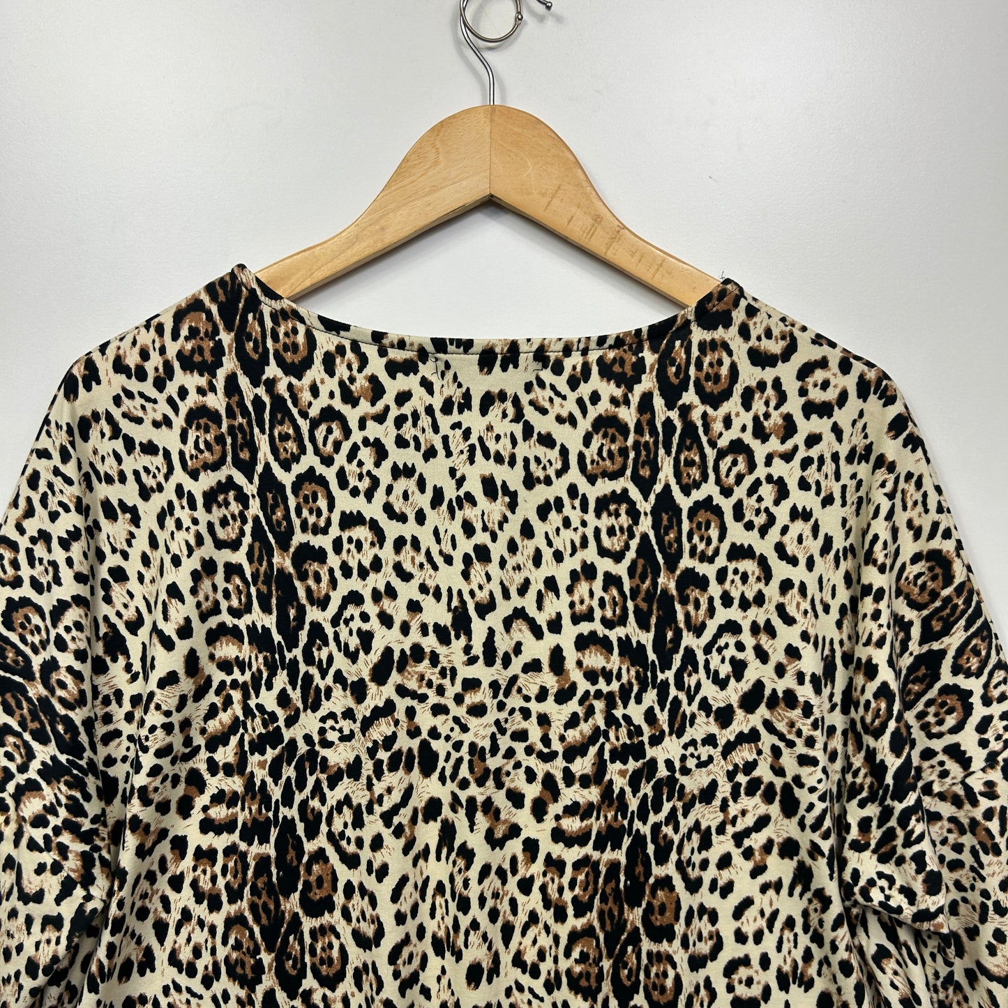 Freez Top Size 2XL Animal Print 3/4 Sleeve