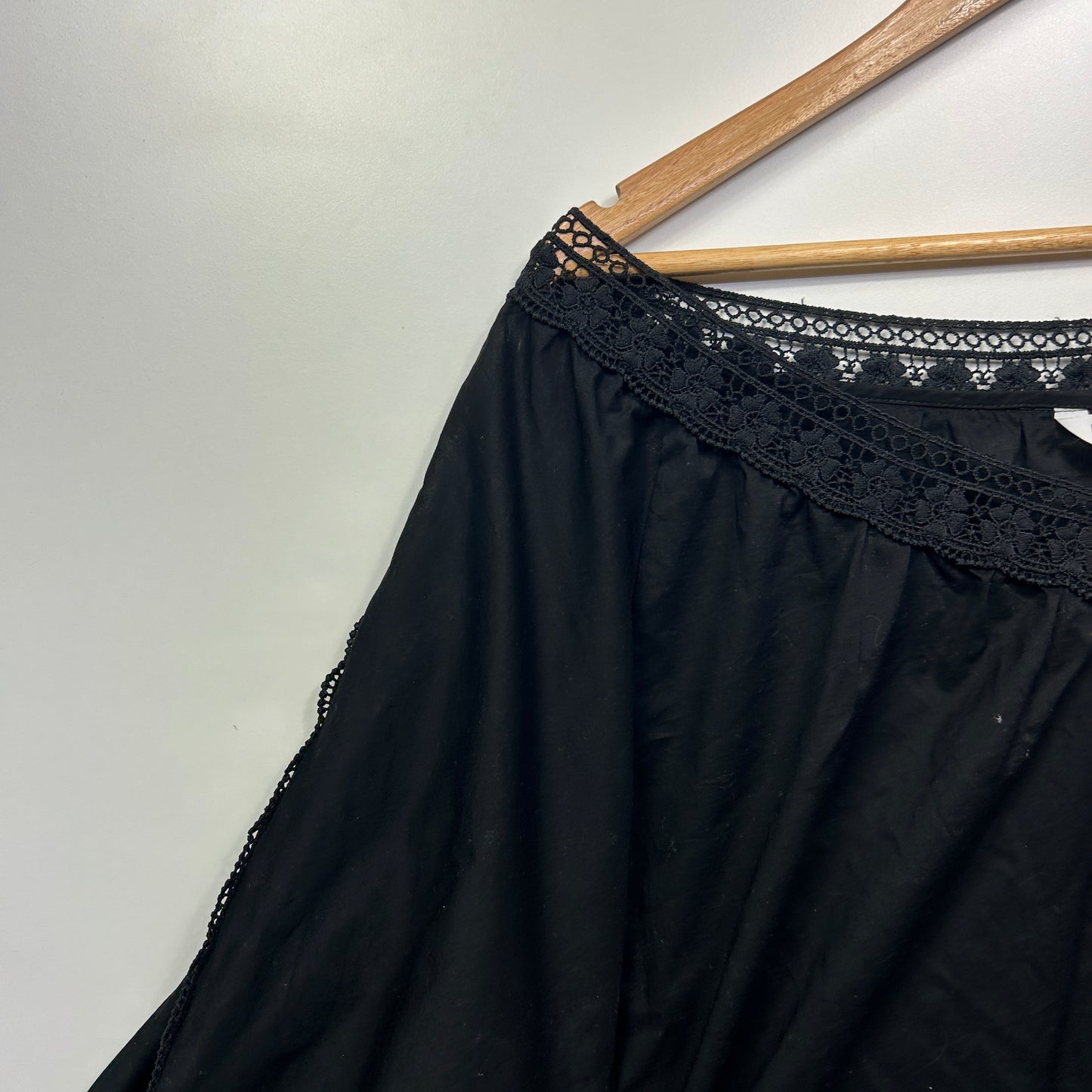 Khoko Plus Top Size 22 24 Black Crochet Trim 100% Cotton