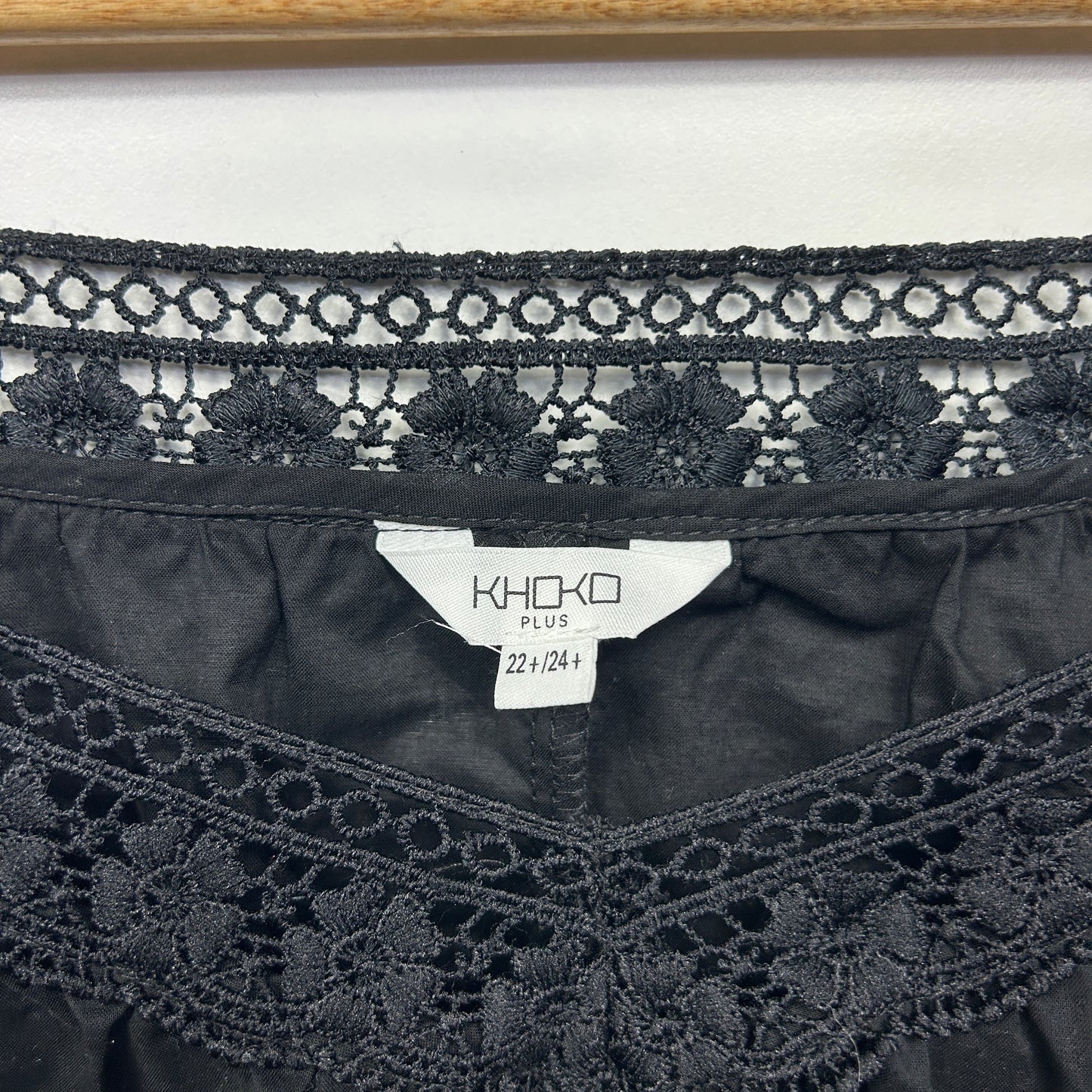 Khoko Plus Top Size 22 24 Black Crochet Trim 100% Cotton
