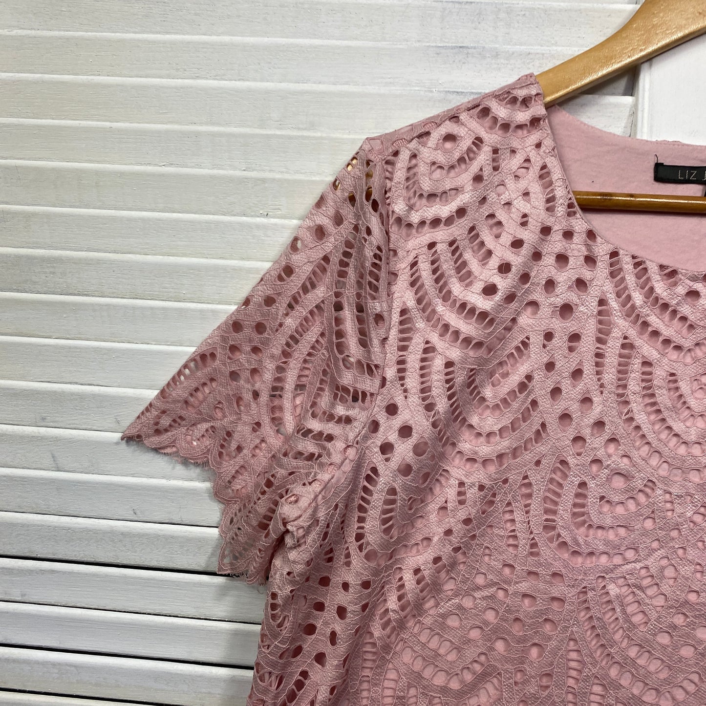Liz Jordan Top Size XL Pink Lace Crochet Overlay Short Sleeve Nylon