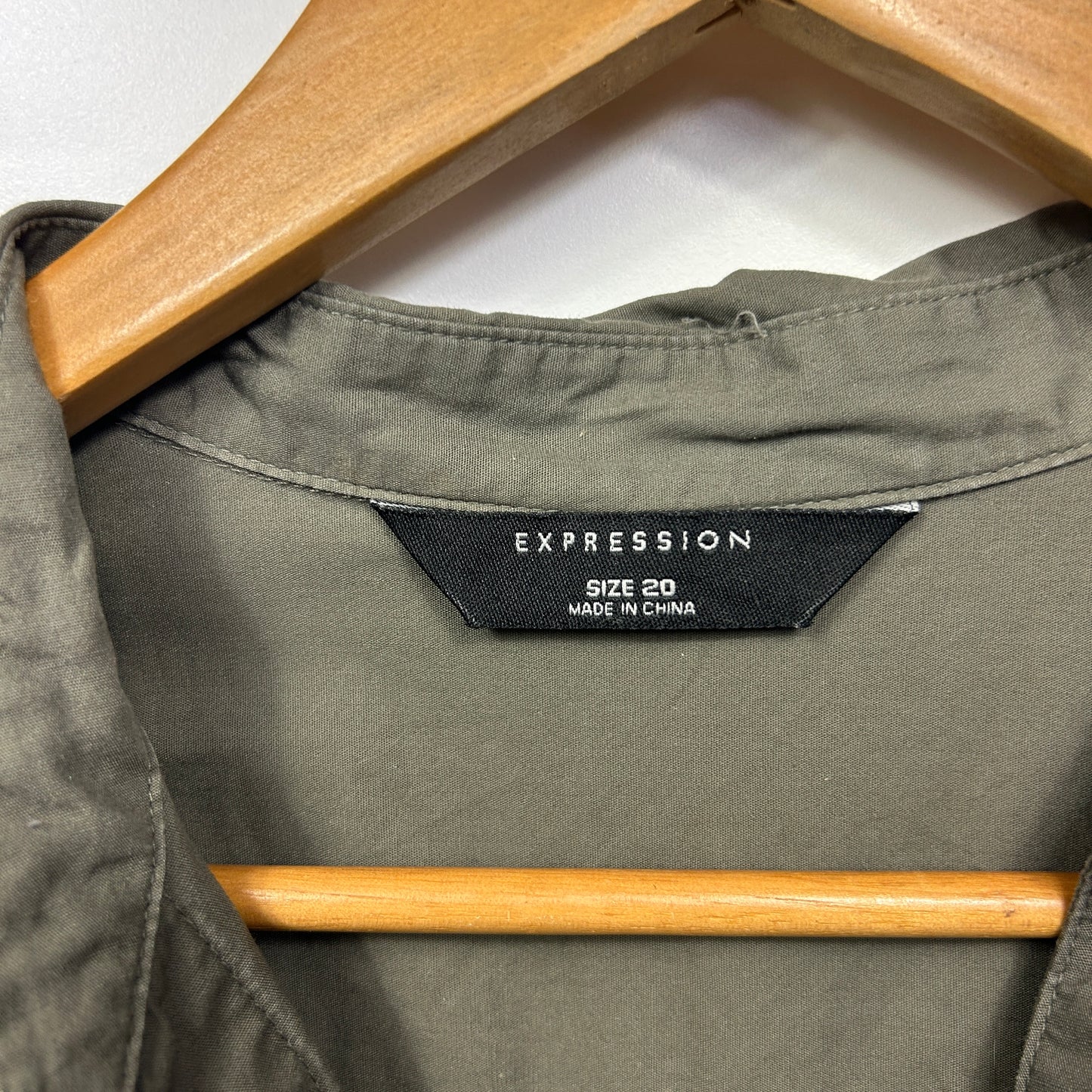 Expression Top Size 20 Green Embroidered 3/4 Sleeve Cotton