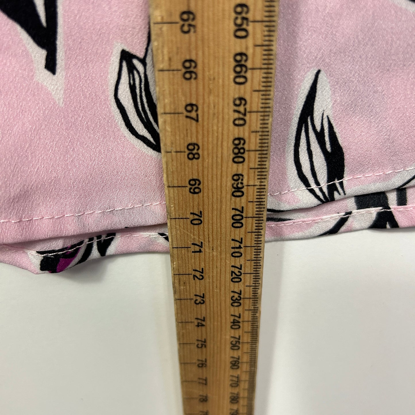 Noni B Top Size 16 Pink Floral Roll Tab Sleeve