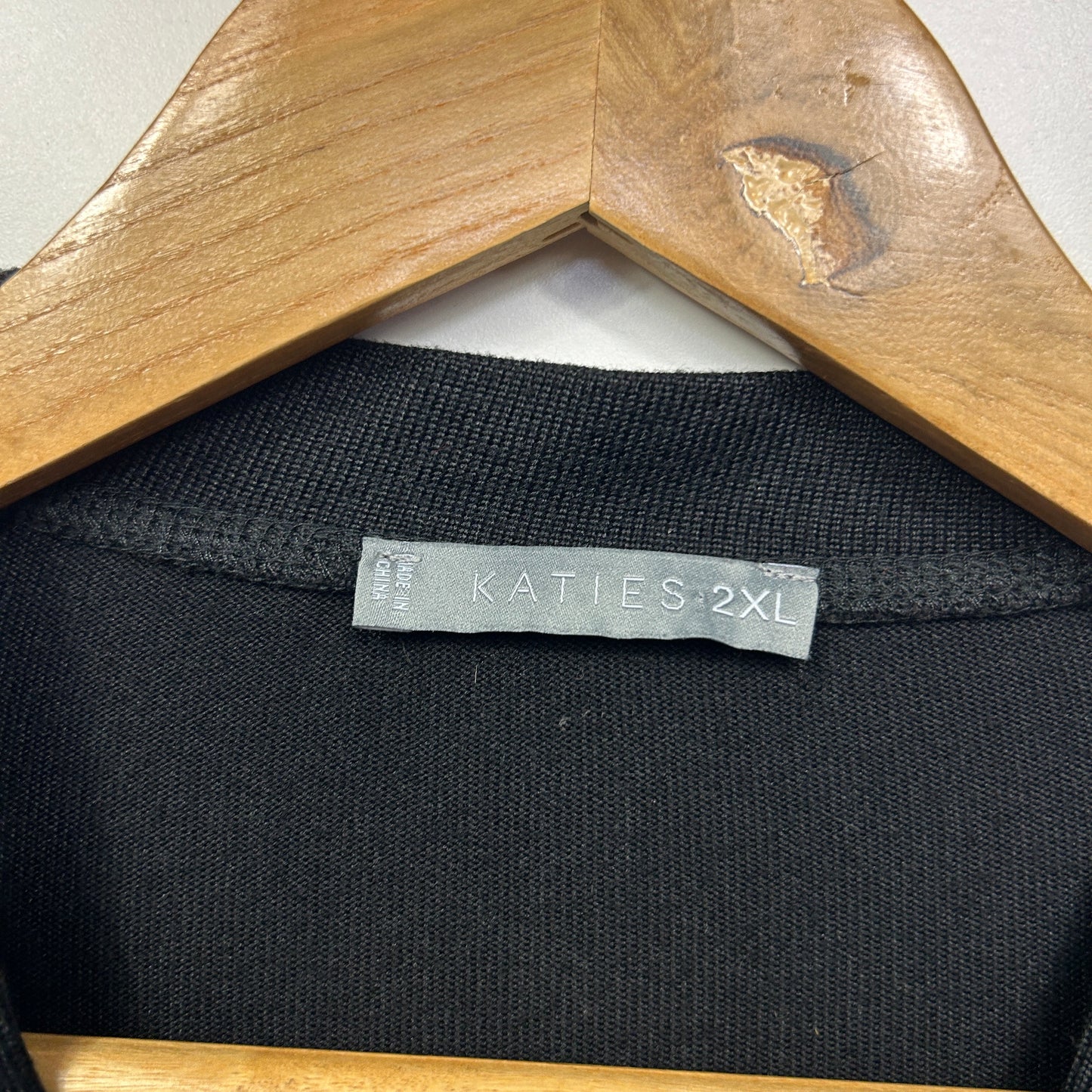 Katies Top Size 2XL Black Long Sleeve Button Up
