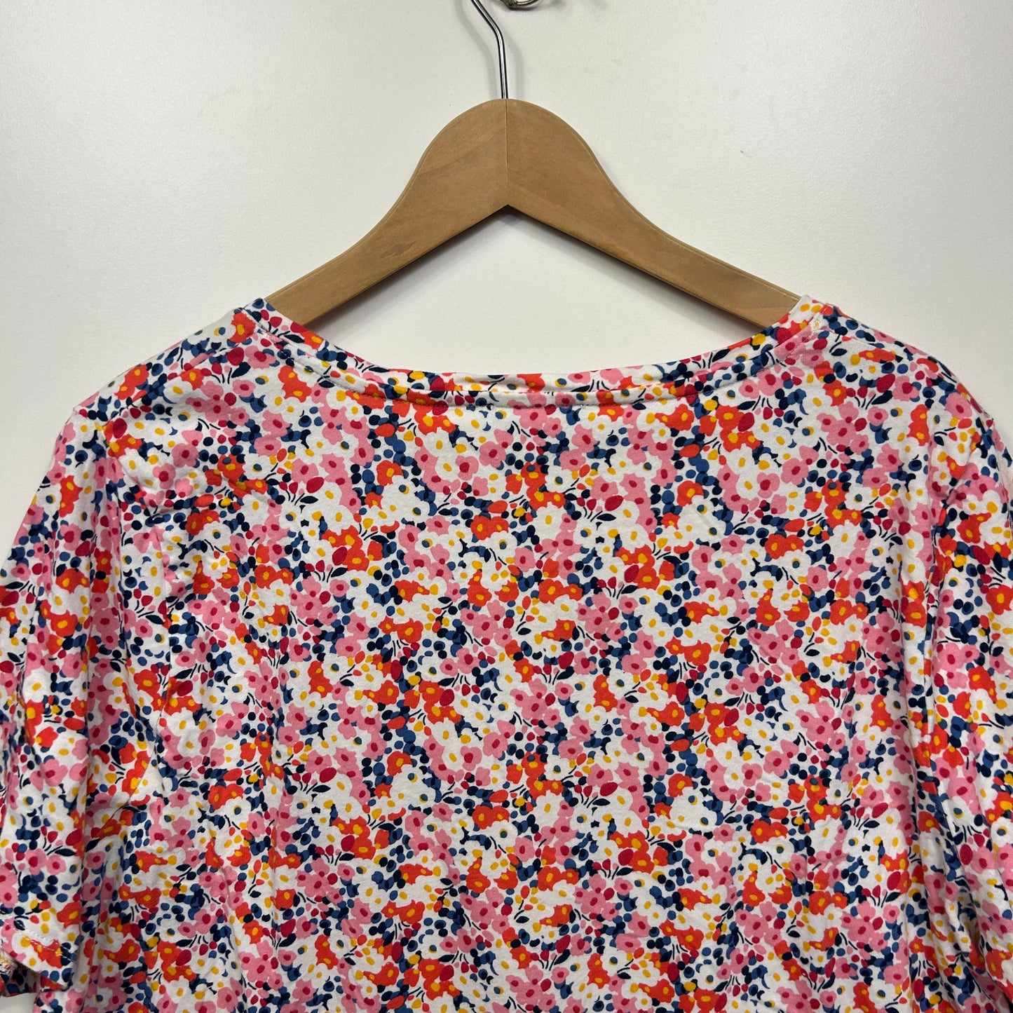 Regatta Curve Top Size 22 Floral Short Sleeve 100% Cotton
