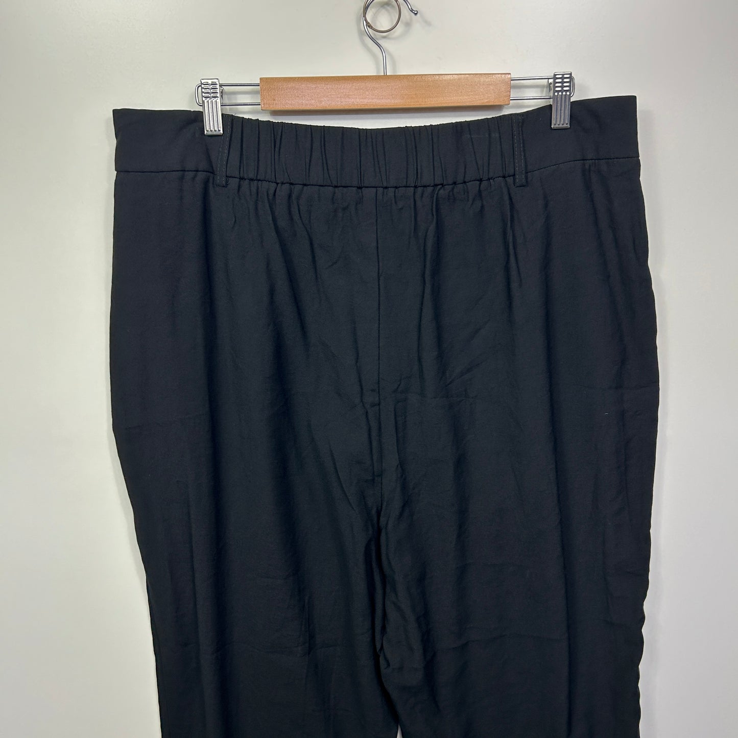 City Chic Pants Size 16 Small Plus Black Pockets Viscose Blend