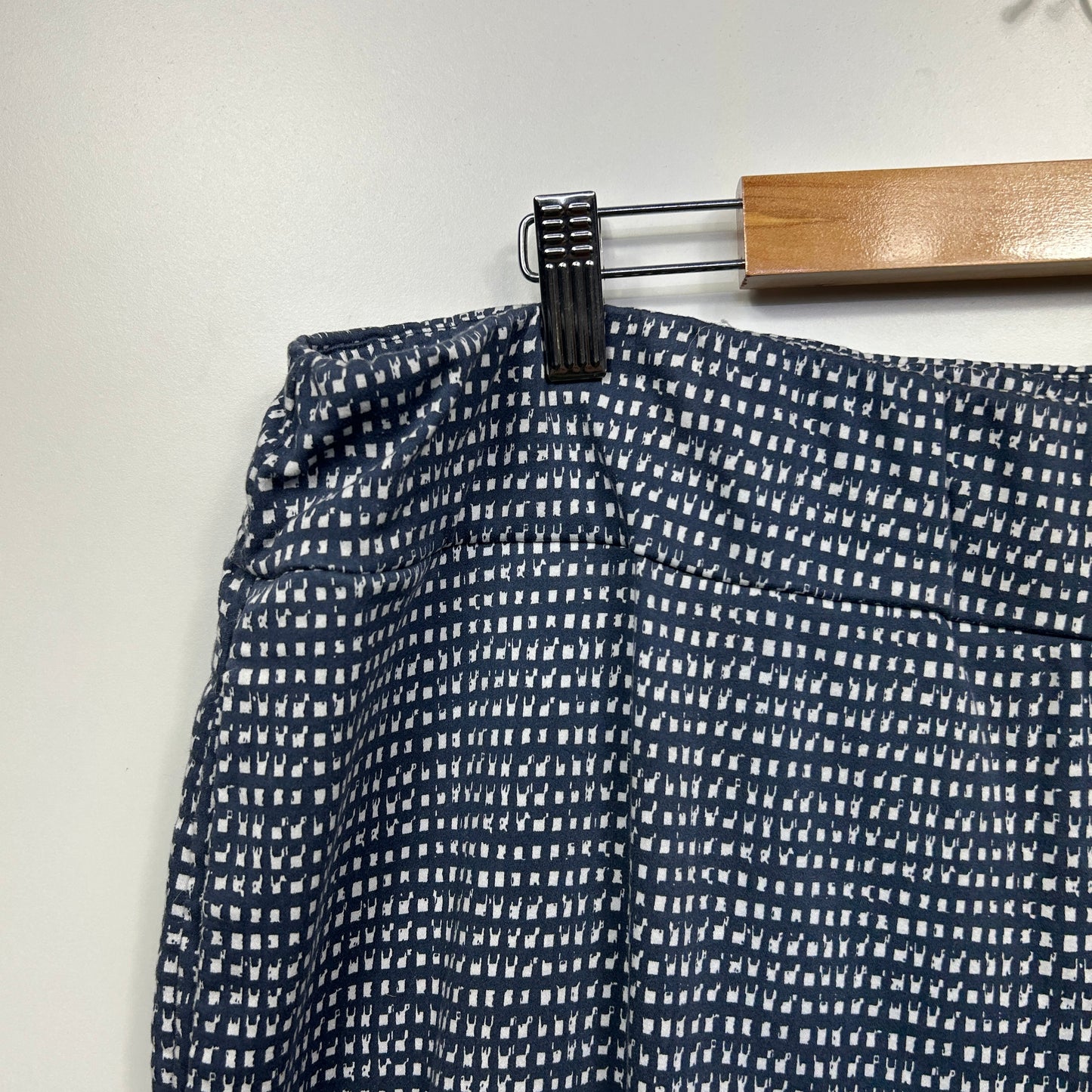 Taking Shape Cropped Pants Size 22 Petites Blue White Checked Pockets
