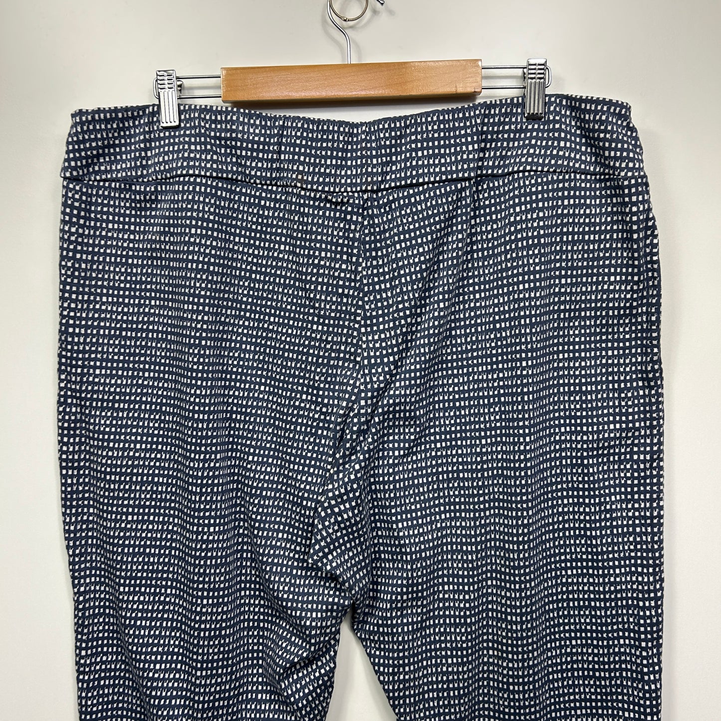 Taking Shape Cropped Pants Size 22 Petites Blue White Checked Pockets