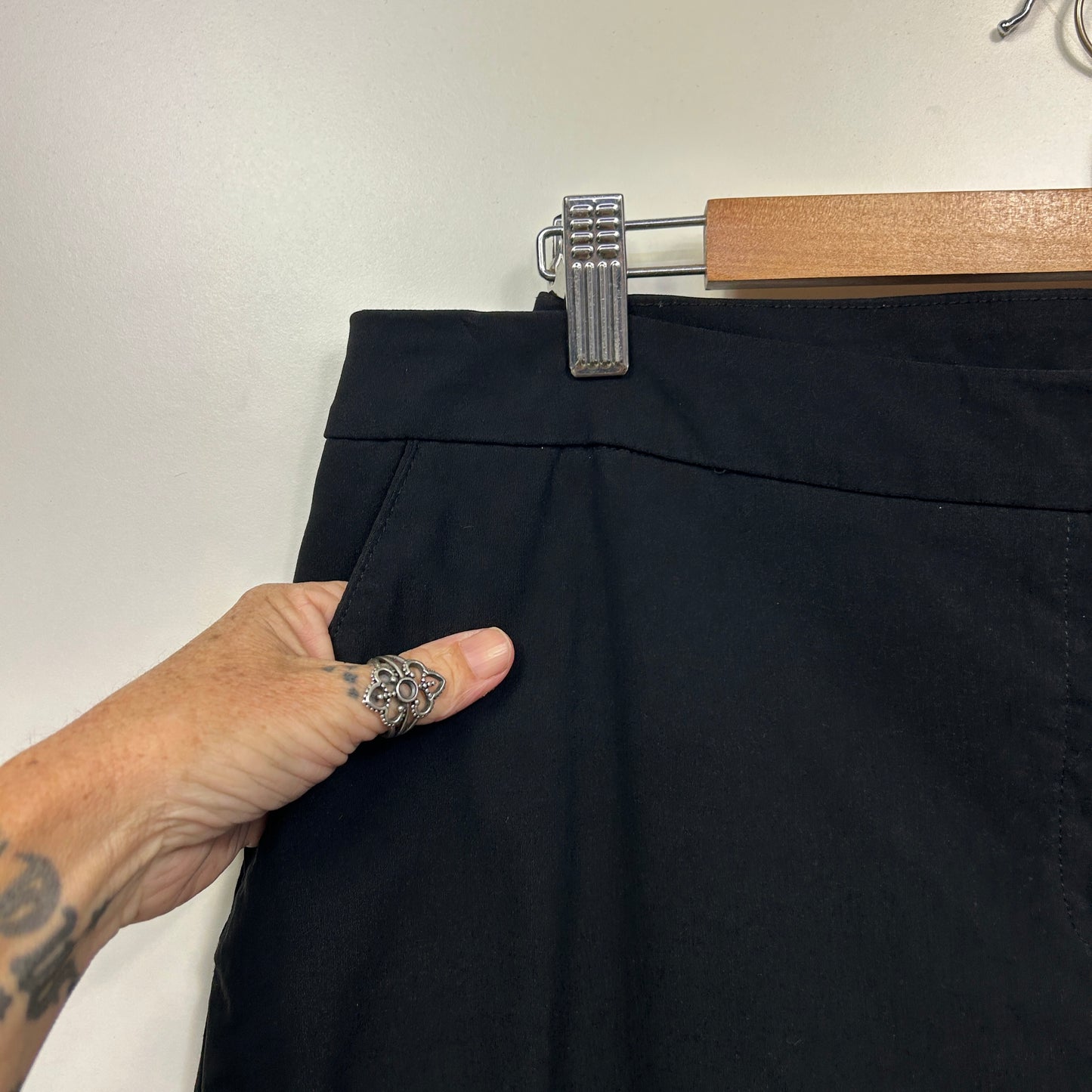 Edited Pants Size 22 Black Pockets Zip Fly