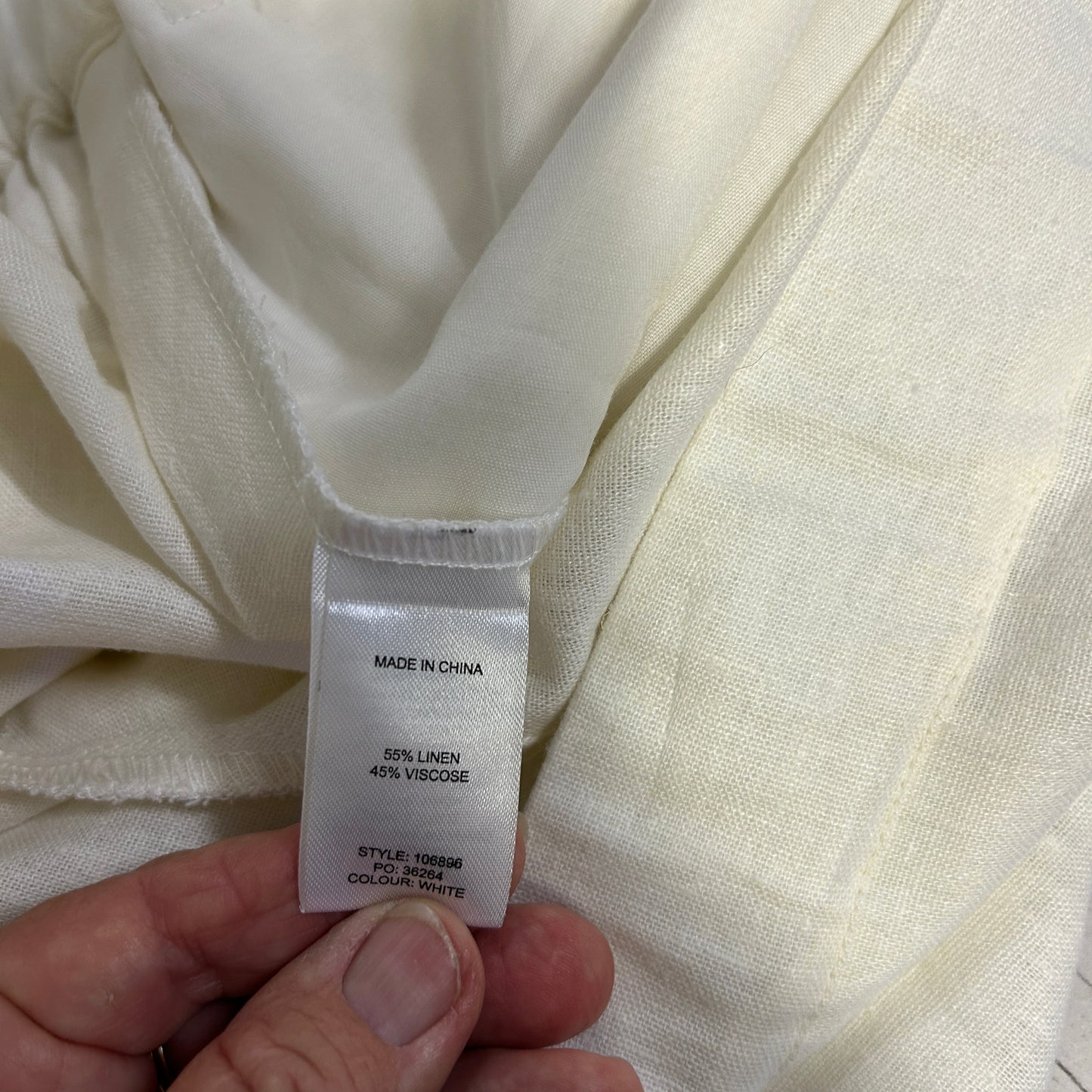 Noni B White Linen Viscose Pull-On Pants - Size 16