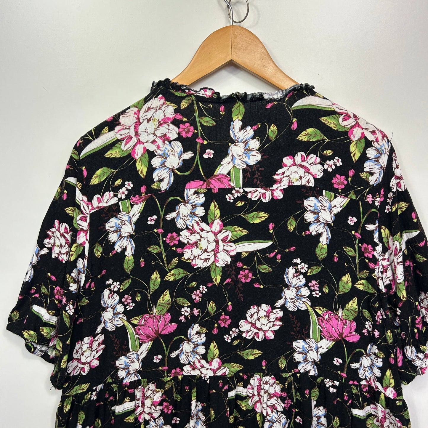 Rivers Dress Size 20 Black Floral Shift Short Sleeve Viscose