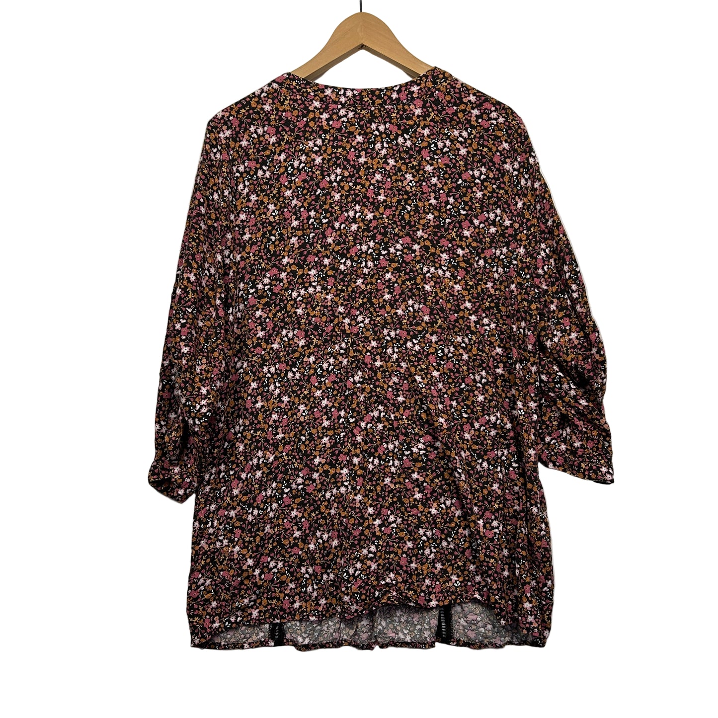 Beme Tunic Tops Size 14 Plus Floral Roll Tab Sleeve Crochet Trim