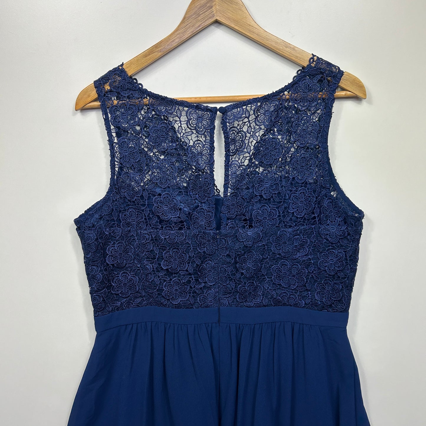 Review Dress Size 16 Blue Lace Cocktail Evening V Neck