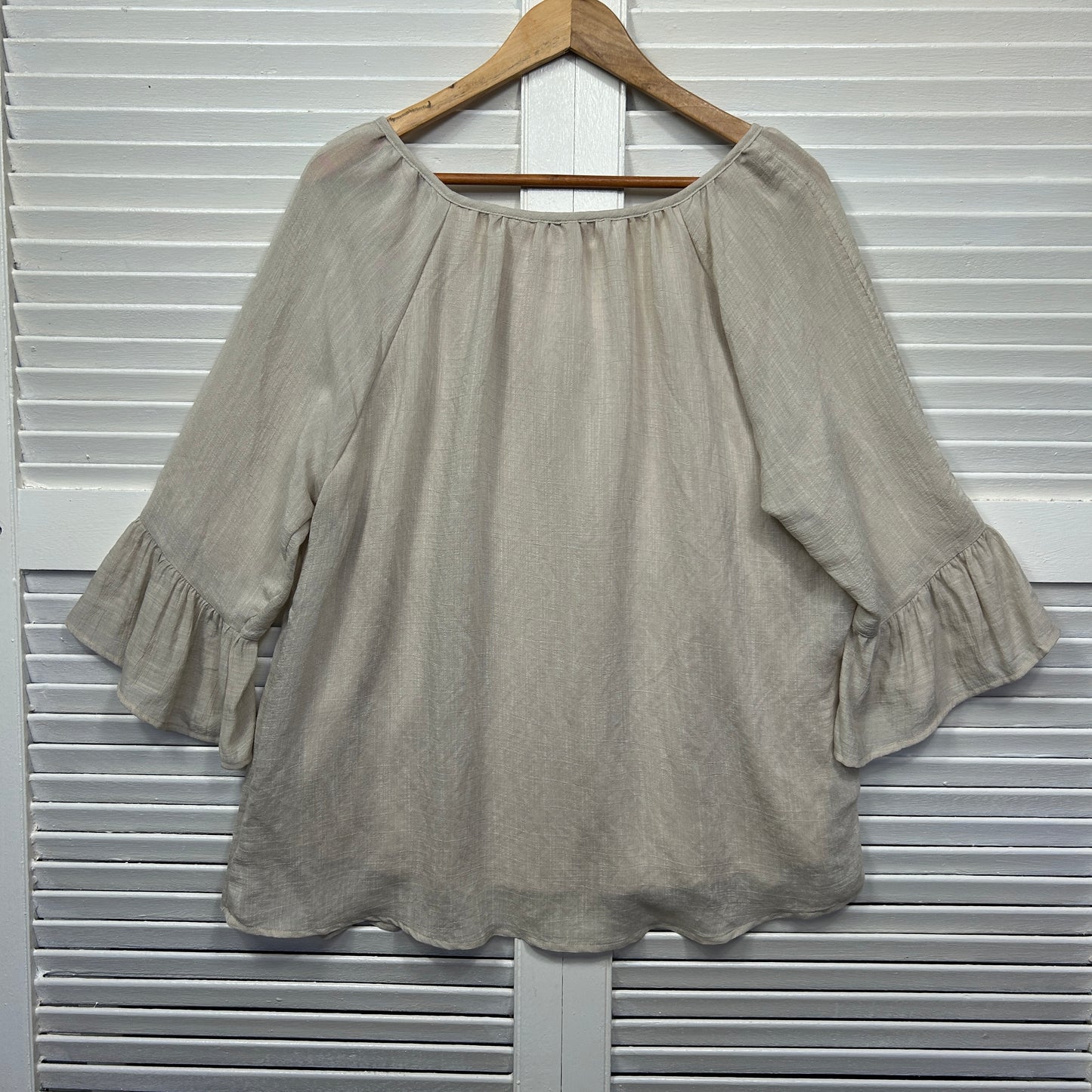 Millers Top Size 14 Beige Natural 3/4 Sleeve New