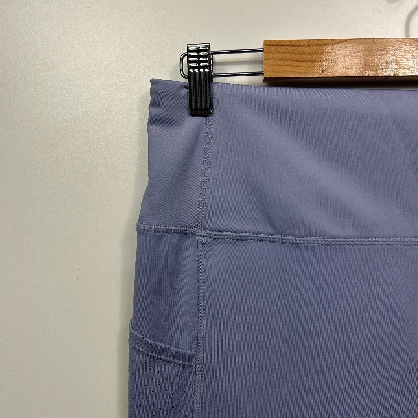 Rockwear Cropped Leggings Size 16 Lavender Activewear