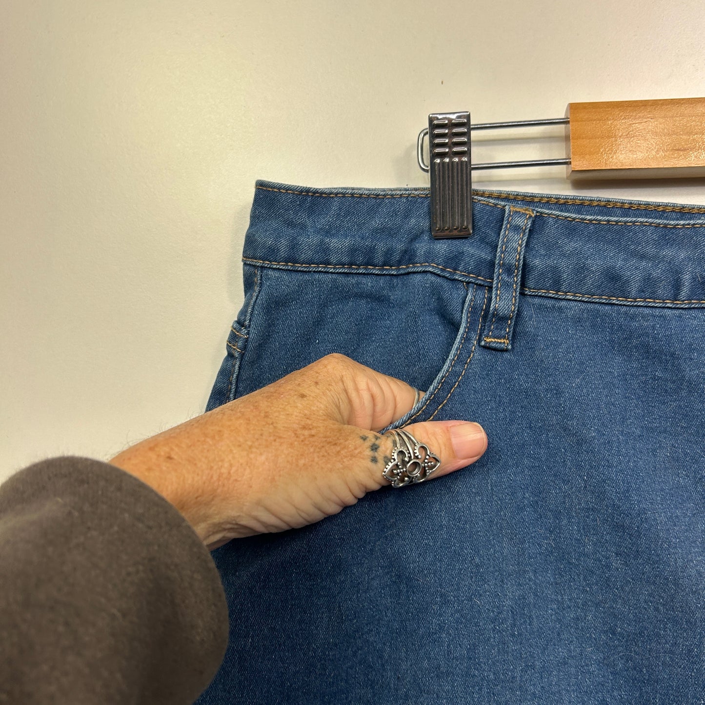 Shein Curve Denim Skirt Size 4XL 18 20 22 Frayed Hem Knee Length