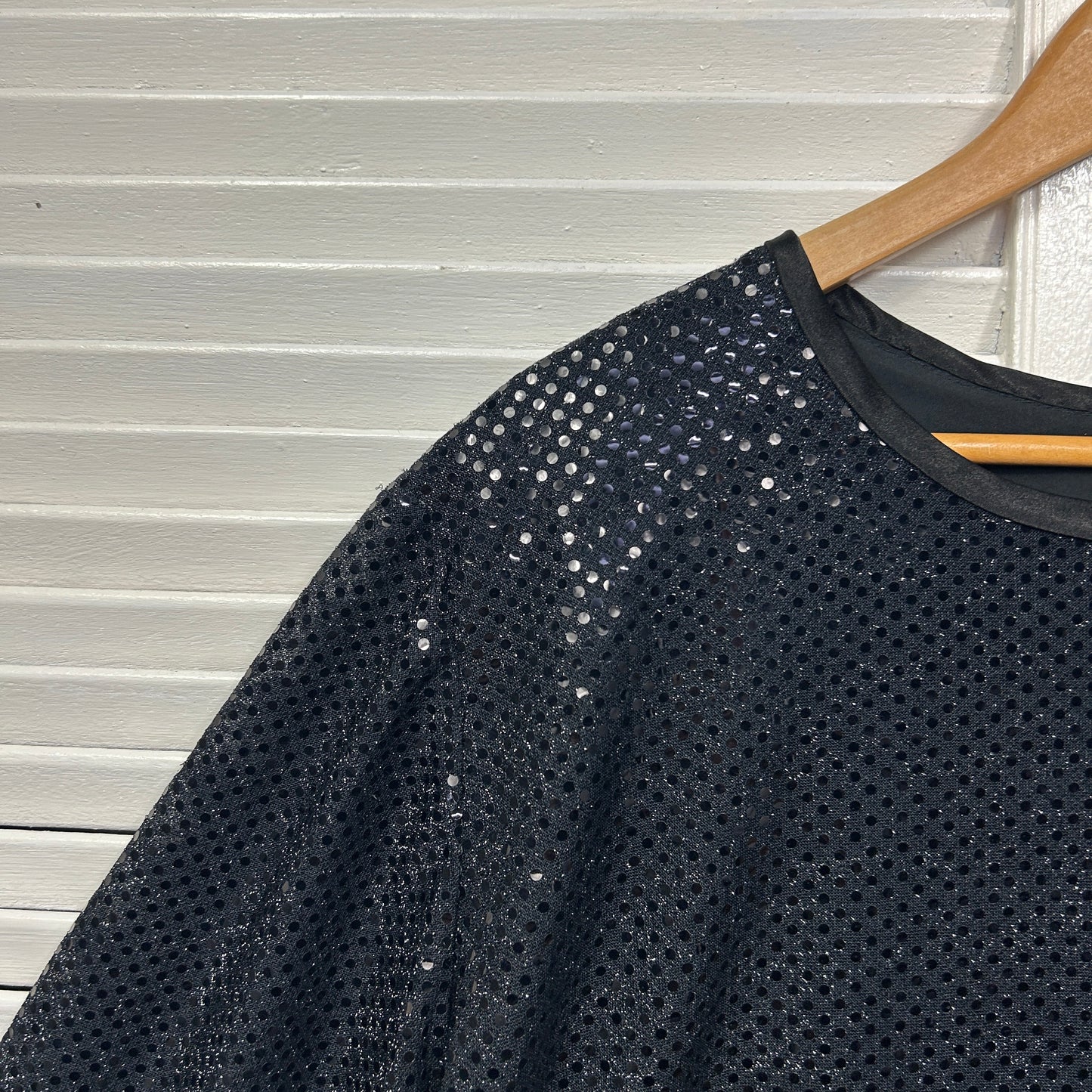 Glimmer Crop Top Size 16 18? Black Short Sleeve