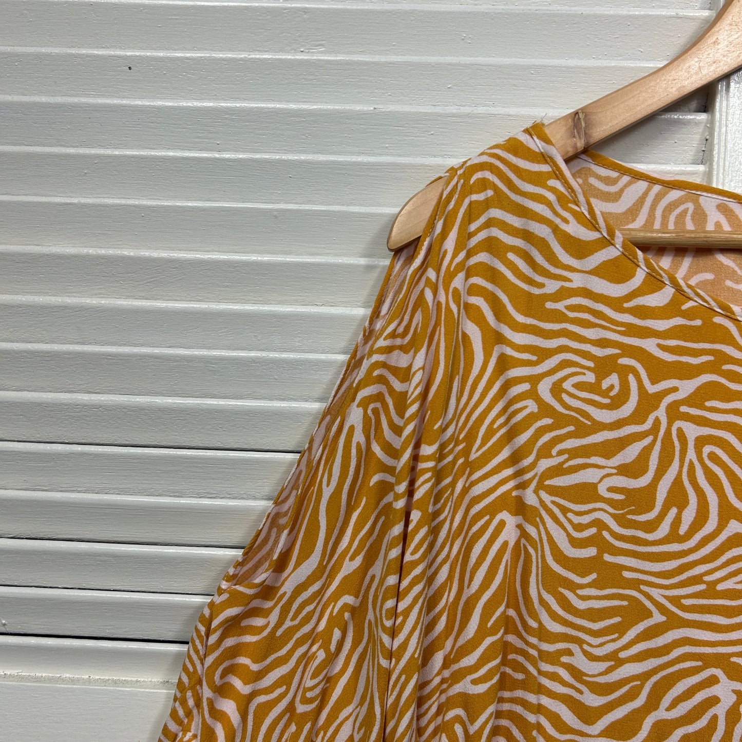 Katies Top Size 14 Mustard Spilt Sleeve