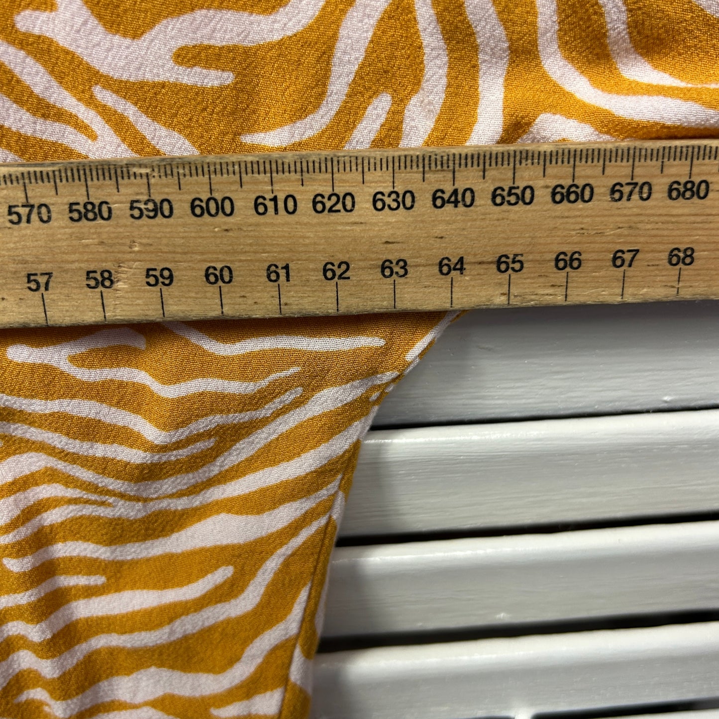 Katies Top Size 14 Mustard Spilt Sleeve