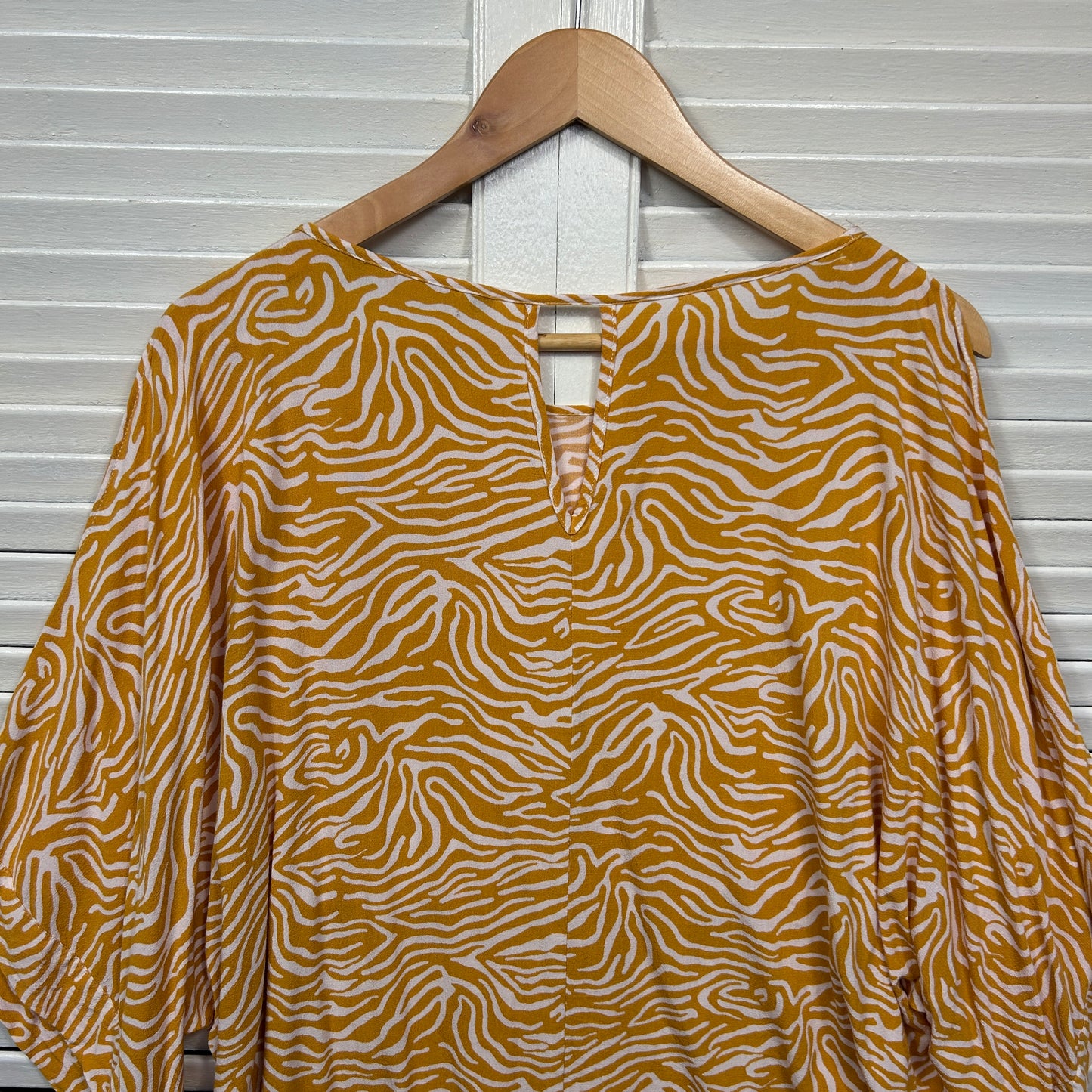 Katies Top Size 14 Mustard Spilt Sleeve