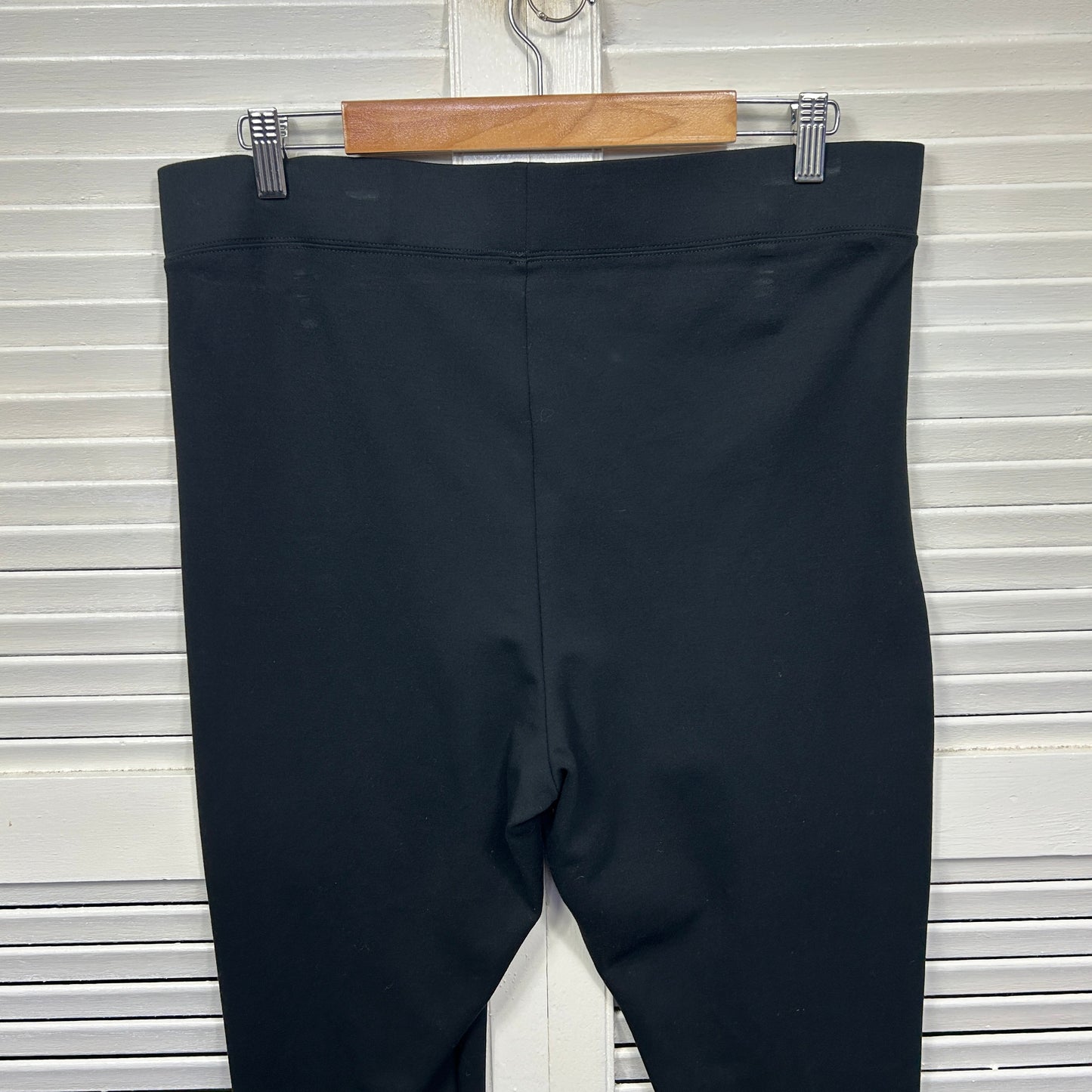 Sussan Pants Size XL 16 Black Pull On