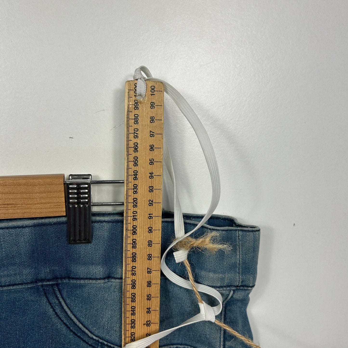 Beme Blue Embellished Cropped Capri Denim Pants - Size 18