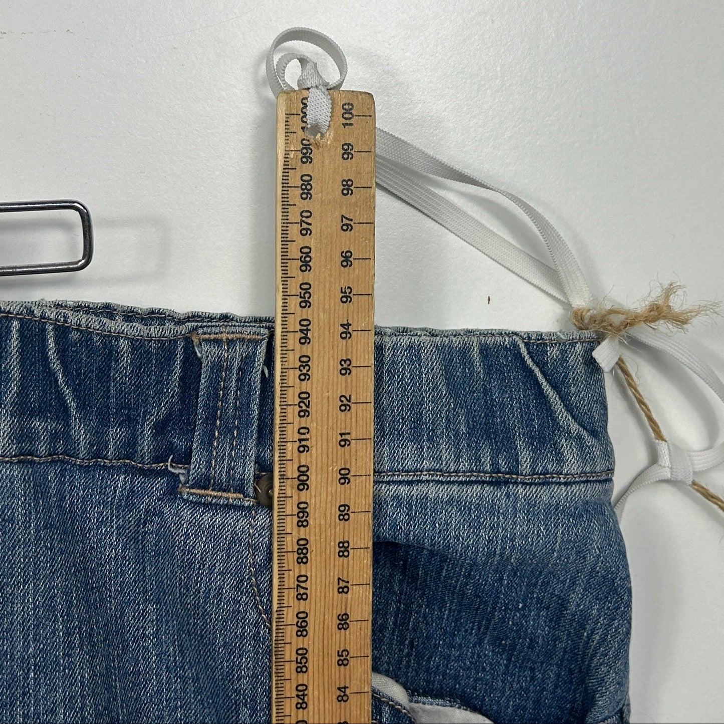 Now Blue Denim Capri Pants - Size 26