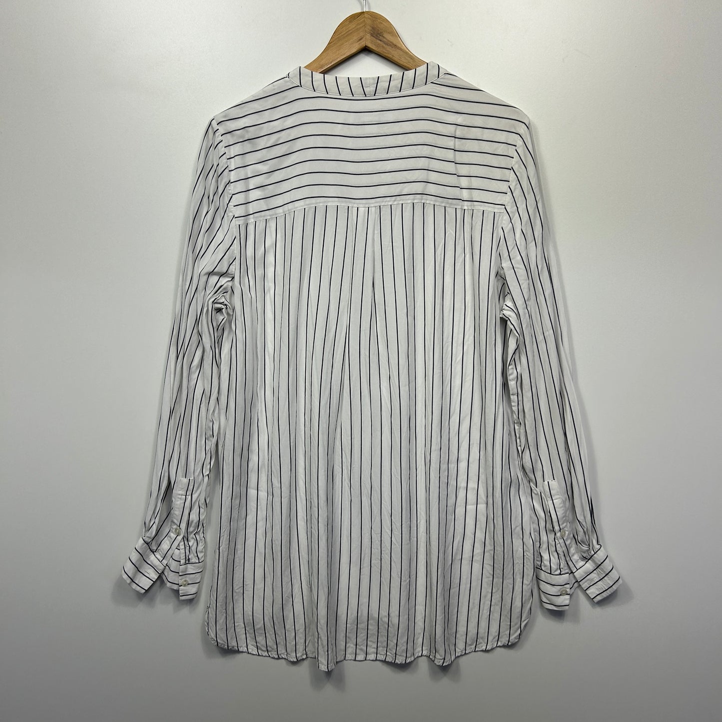 Country Road Top Size Large 14 White Striped Long Sleeve Viscose