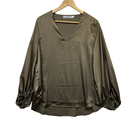 Vine Apparel Top Size Medium Large 14 16 Long Oversized Sleeve