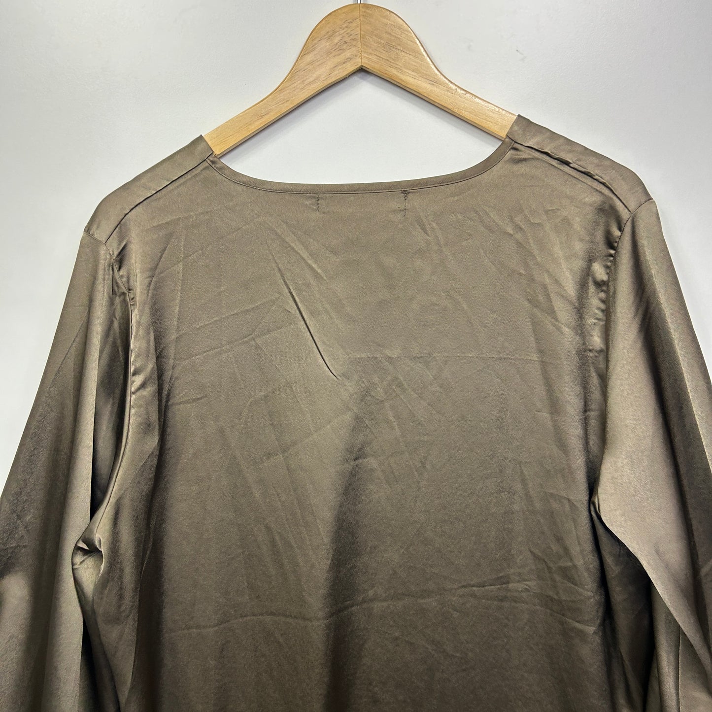 Vine Apparel Top Size Medium Large 14 16 Long Oversized Sleeve