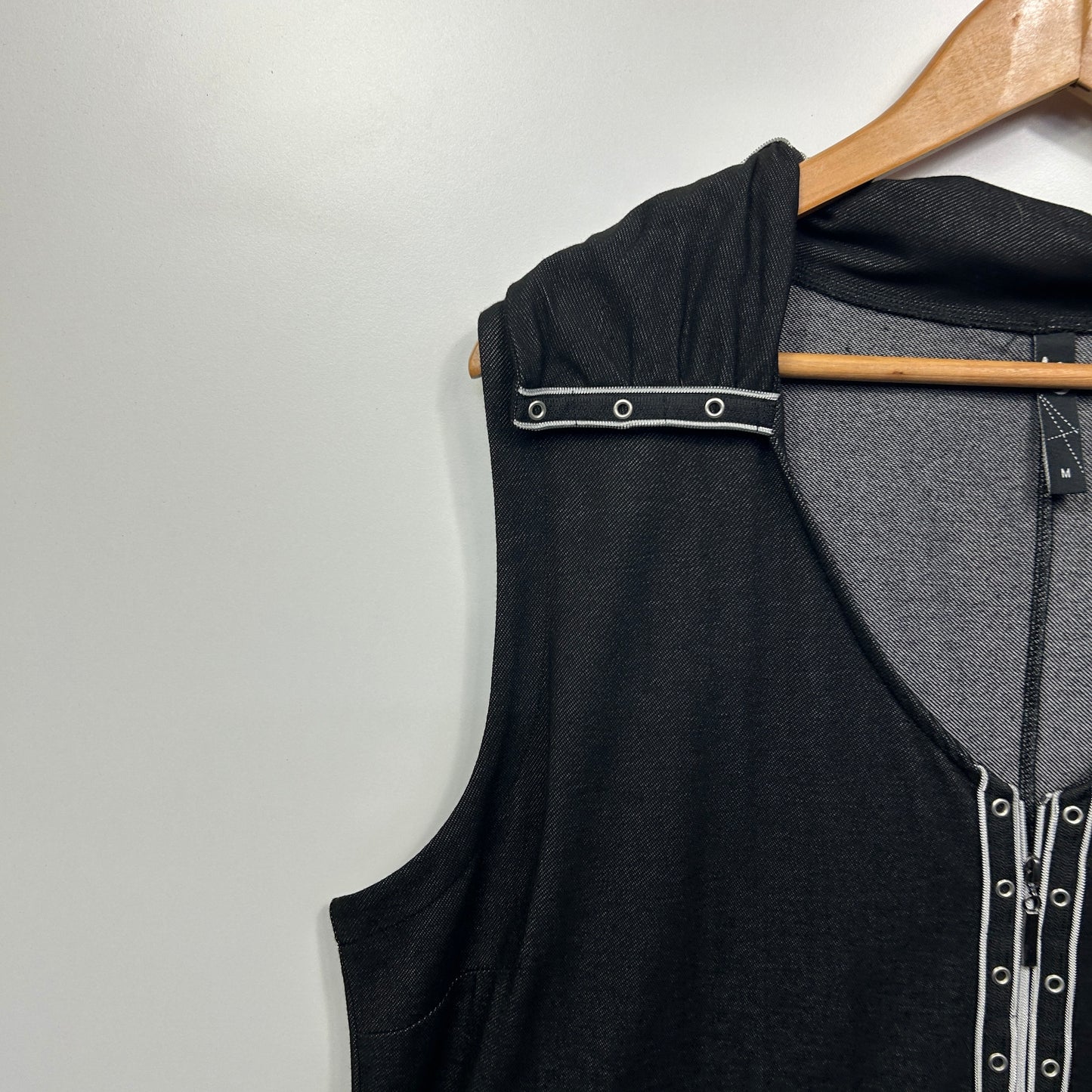 Taking Shape Tunic Top Size 18 Medium Plus Grey Sleeveless Layered
