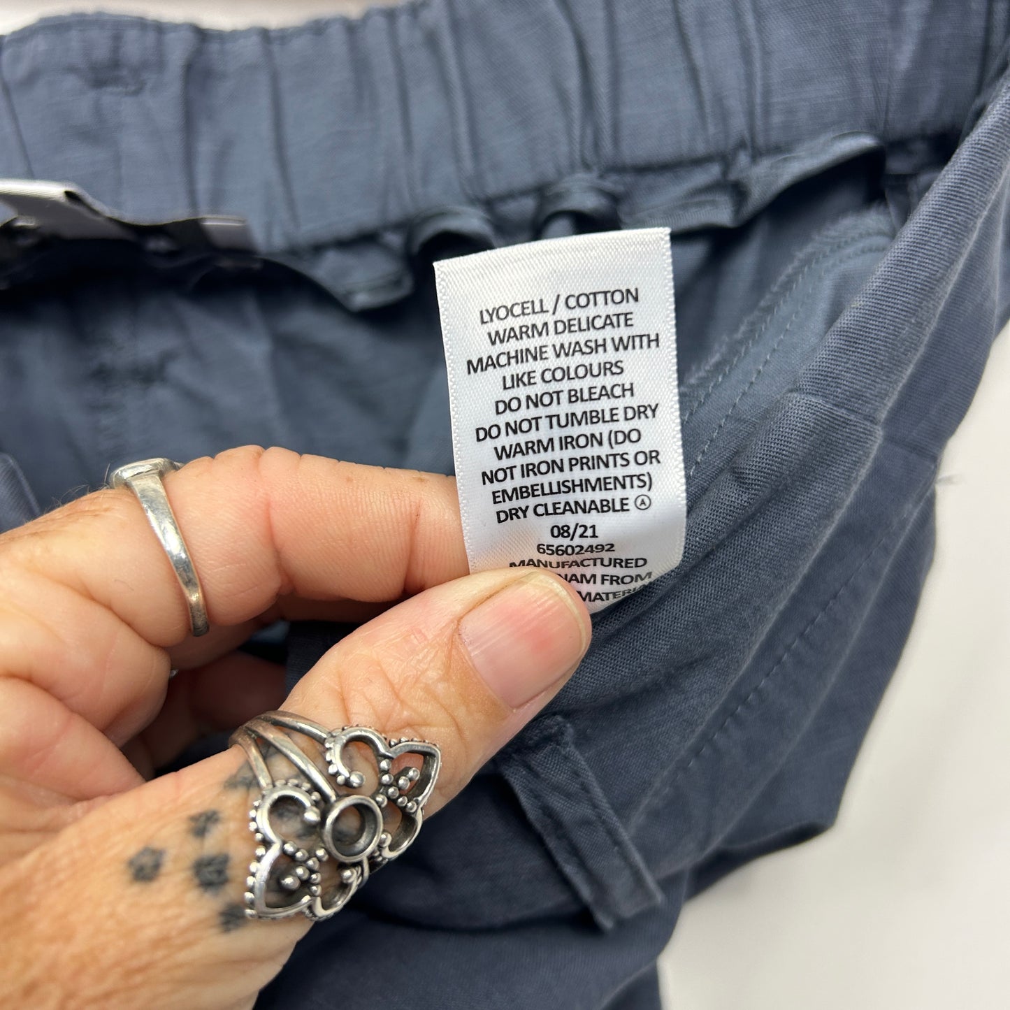 Preview Linen Blend Shorts Size 16 Blue Pockets