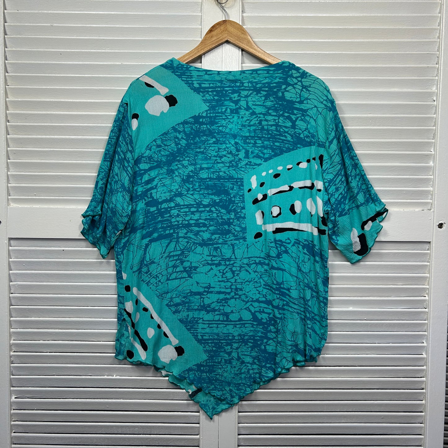 Sea of Love Top Size 14 Aqua Short Sleeve Rayon