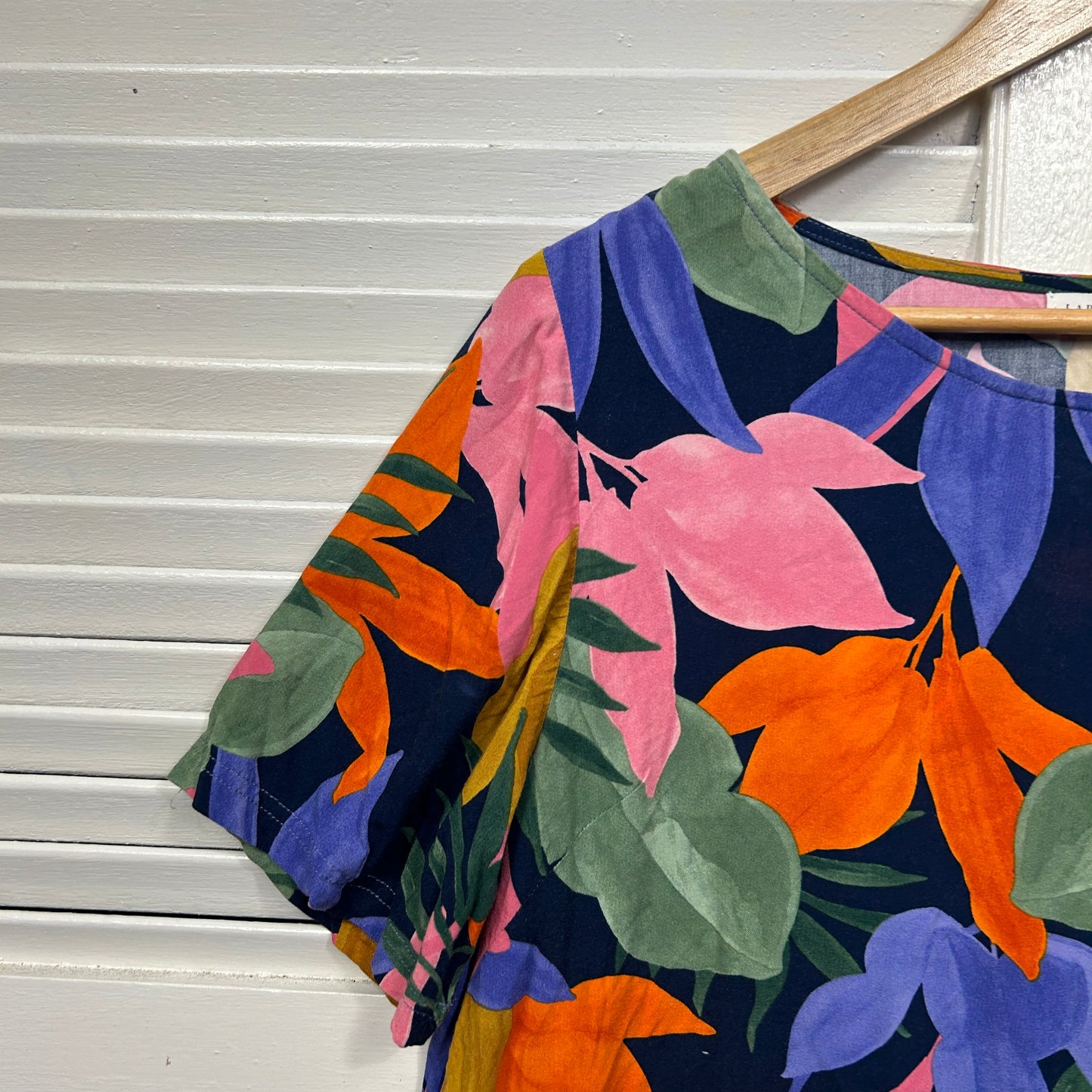 Label of Love Top Size Large 14 Floral Multicoloured Hi Low Rayon