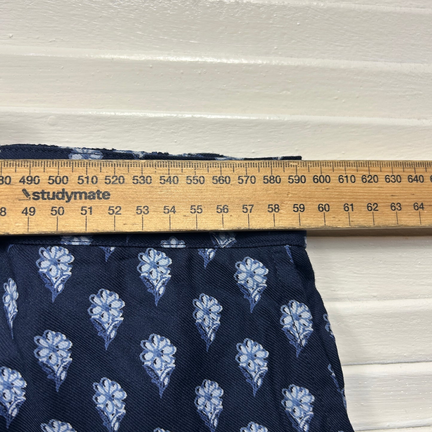 Yours Shorts Size 26 28 Blue Pockets New