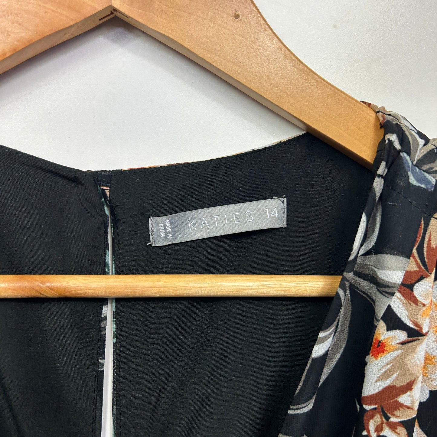 Katies Jumpsuit Size 14 Black Sleeveless Belted Floral