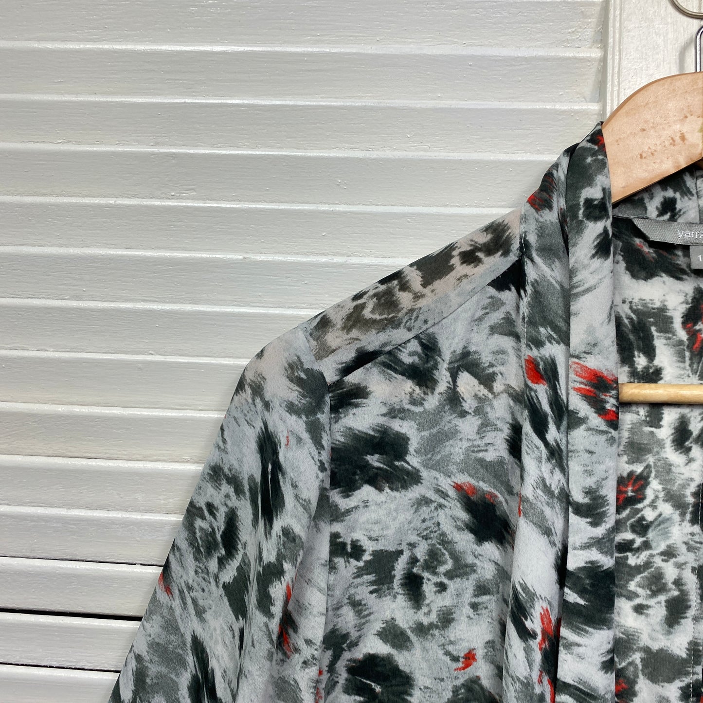 Yarra Trail Top Size 14 Open Front Multicoloured Long Sleeve