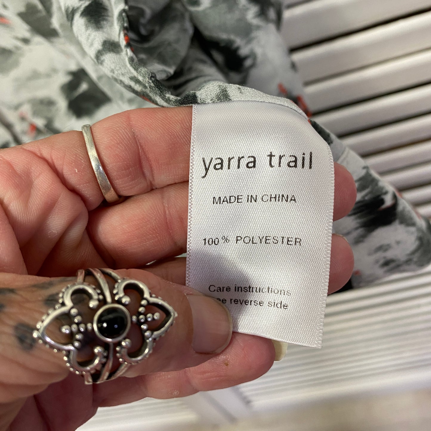 Yarra Trail Top Size 14 Open Front Multicoloured Long Sleeve