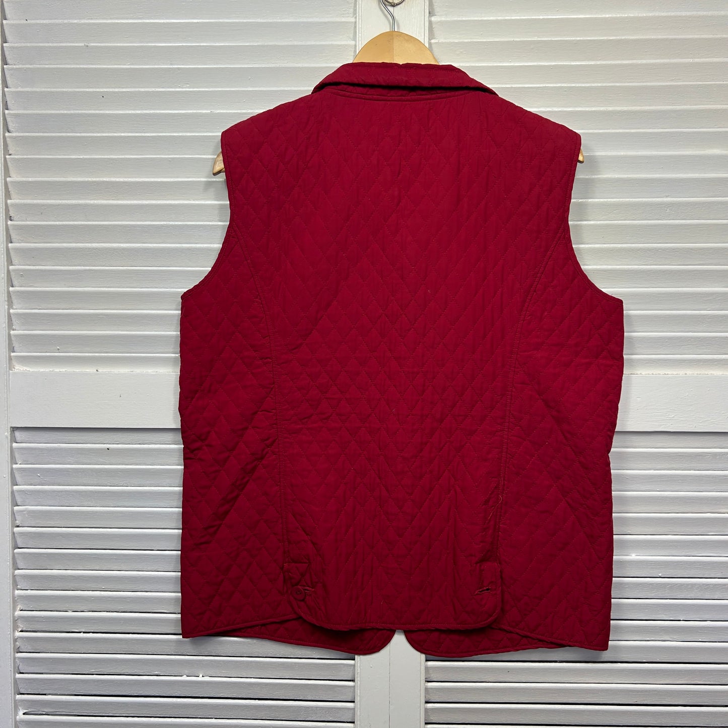 Yarra Trail Quilted Vest Size 14 Red Sleeveless (Missing Button)