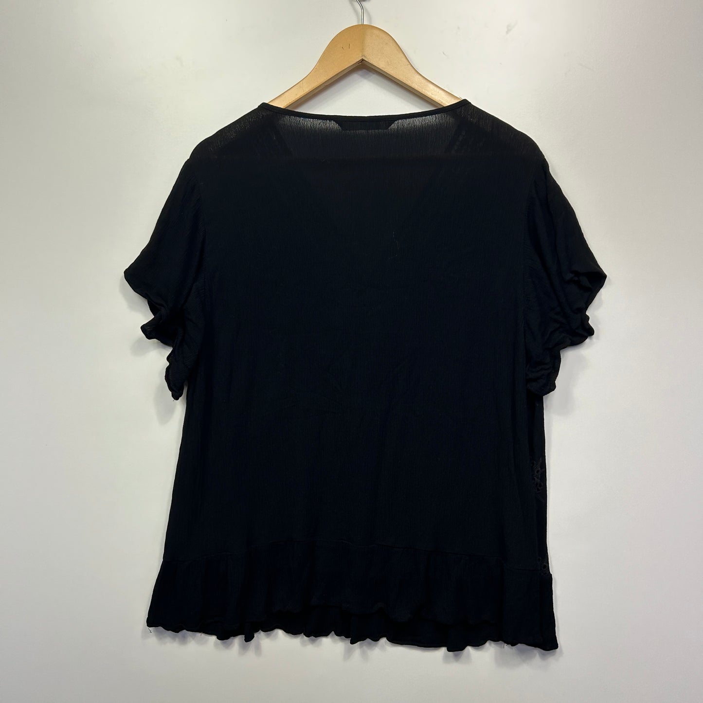 Katies Top Size 18 Black Crochet Trim Embroidered Short Sleeve